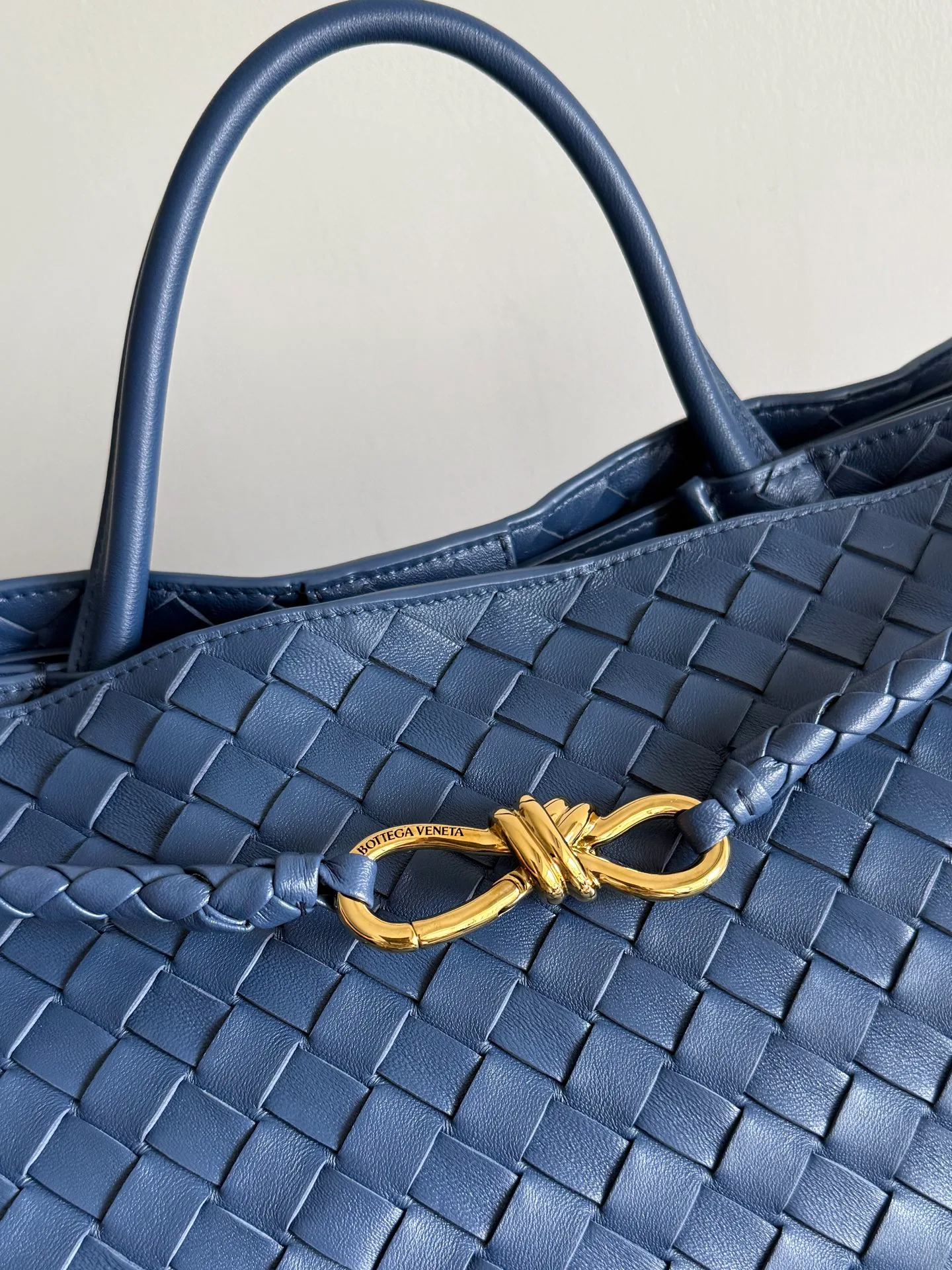 Women's Classic Handbags BOTTEGA VENETA 18321481