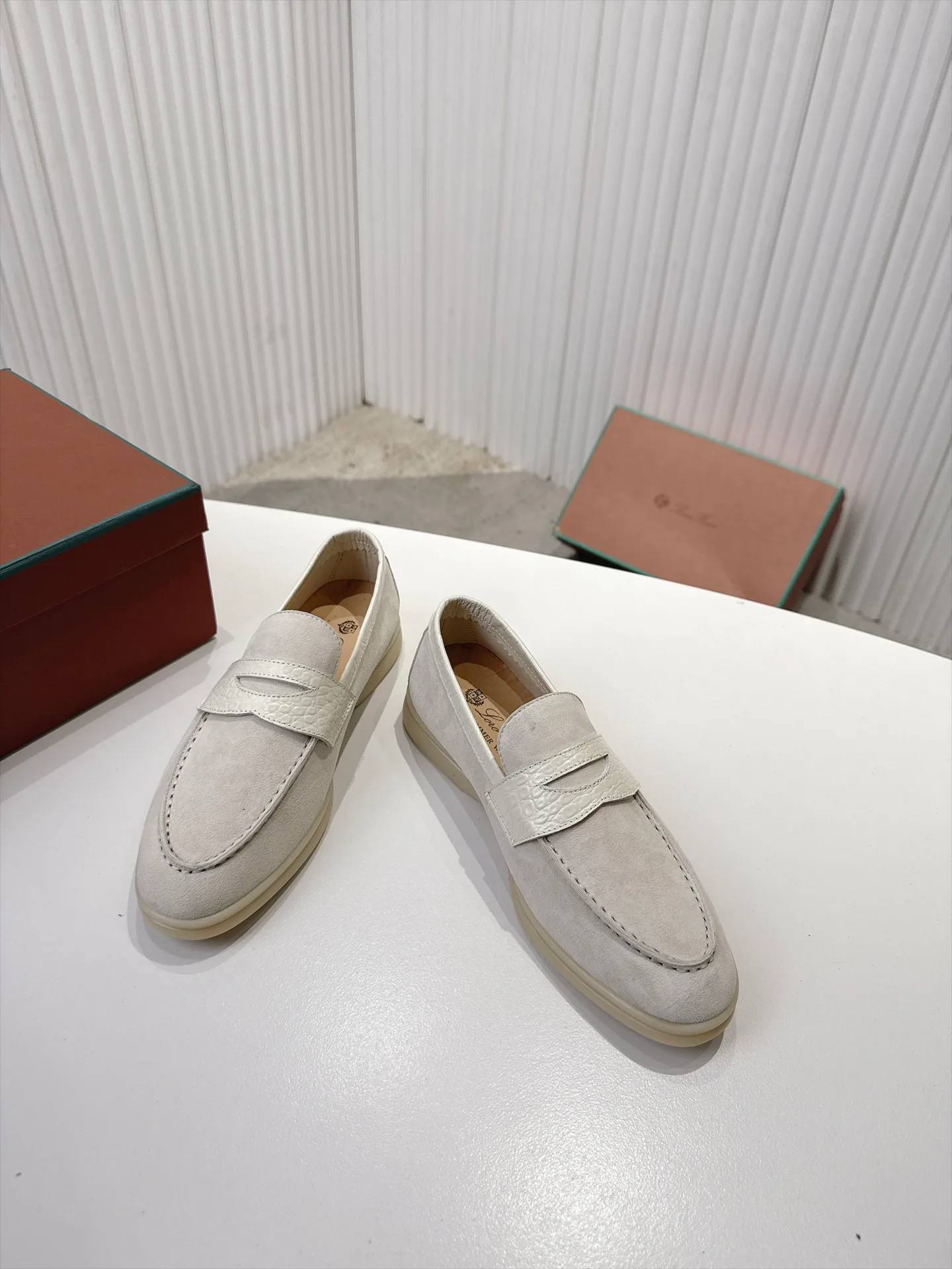 Women's Loafers And Moccasins LORO PIANA 18039688