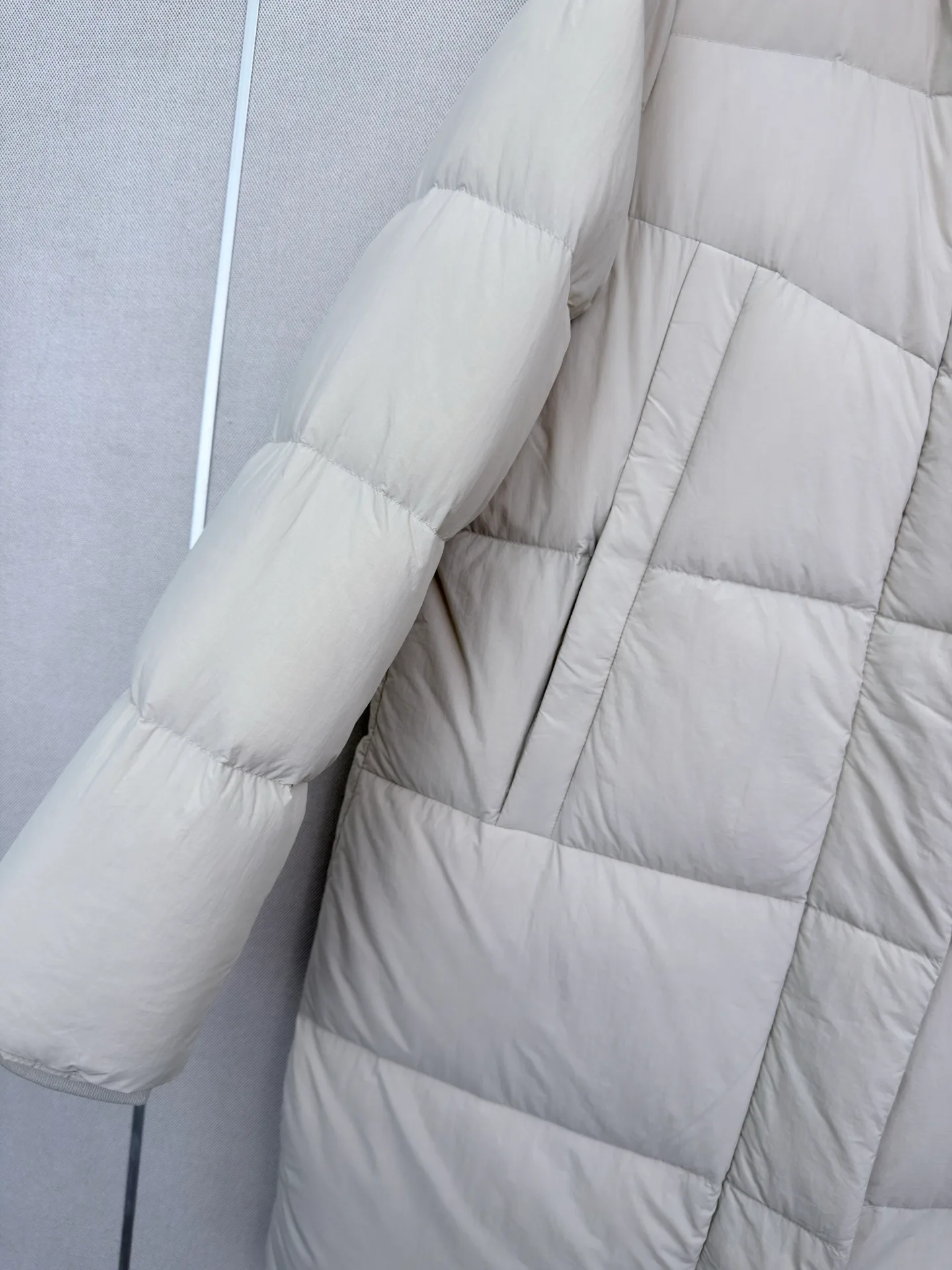 Women's Jackets And Down Jackets LOEWE 18108392