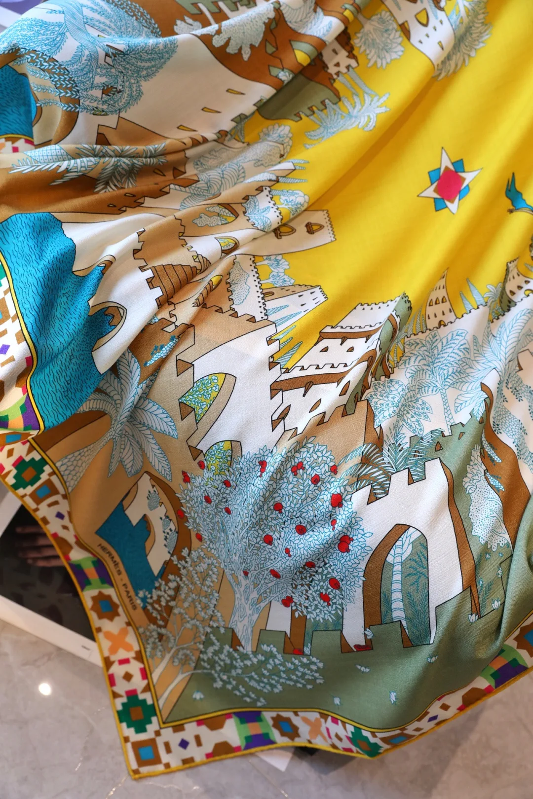 Silk Scarves HERMES 18093425