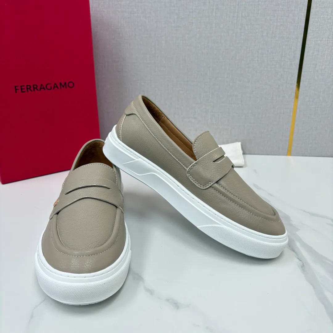 Women's Loafers And Moccasins SALVATORE FERRAGAMO 17936401