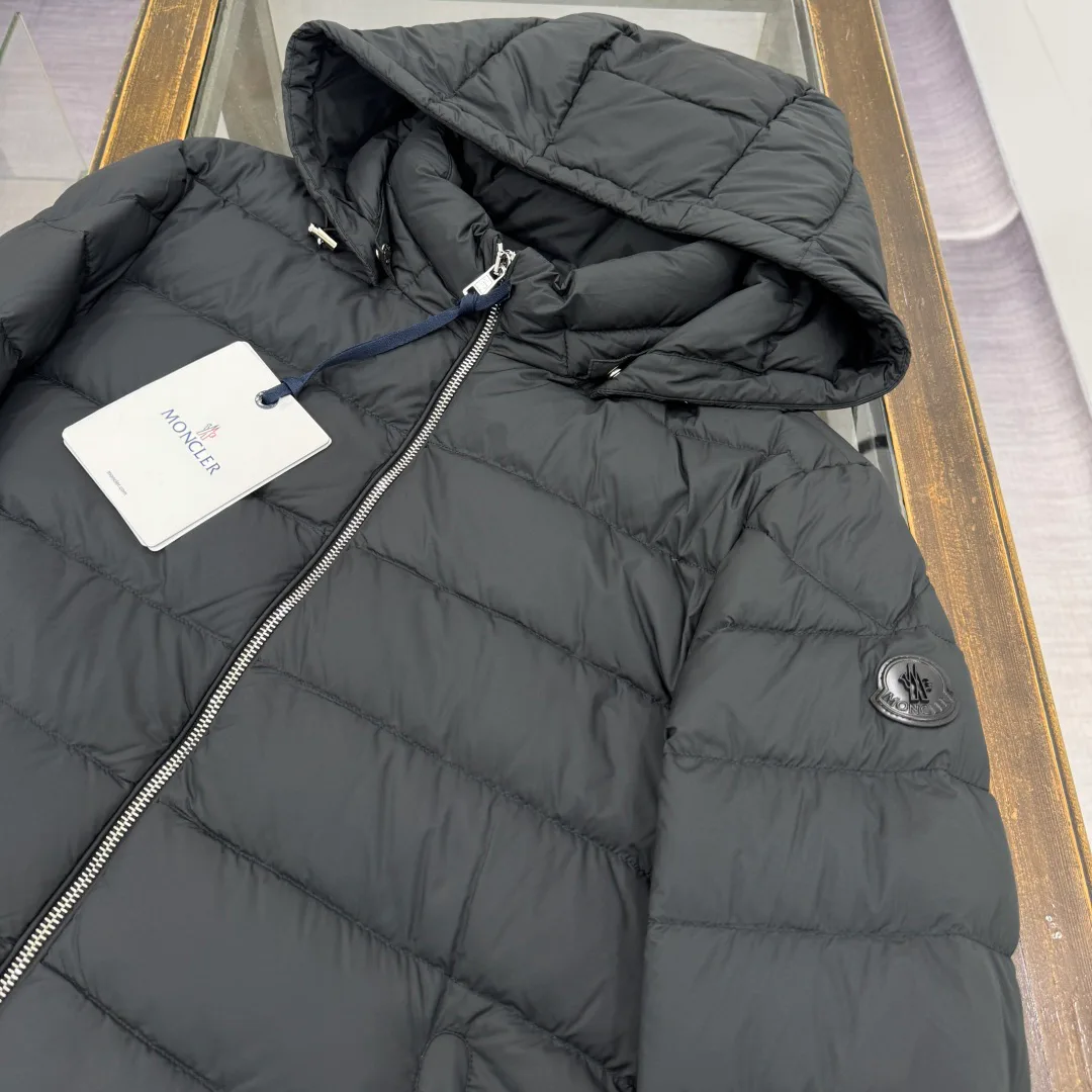 Men's Jackets And Down Jackets MONCLER 18001938