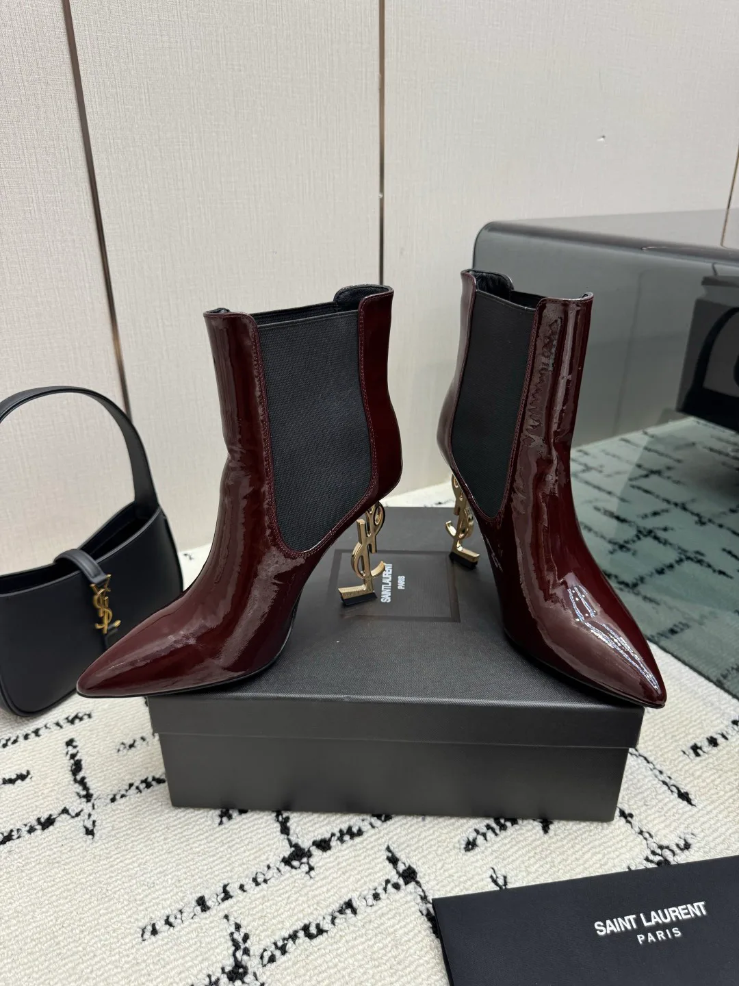 Women's Booties SAINT LAURENT 17854418