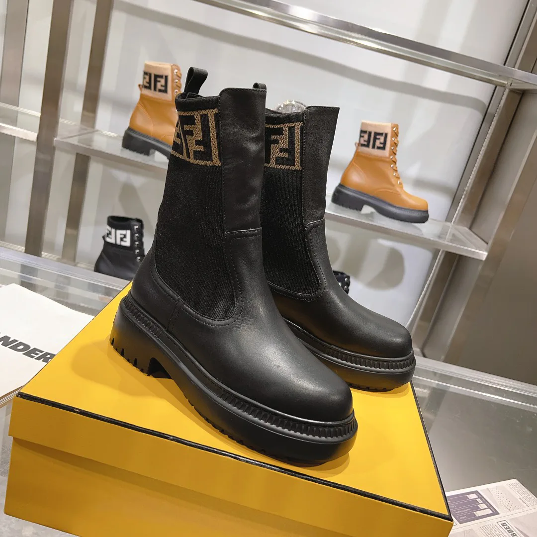 Women's Ankle Boots FENDI 18264013