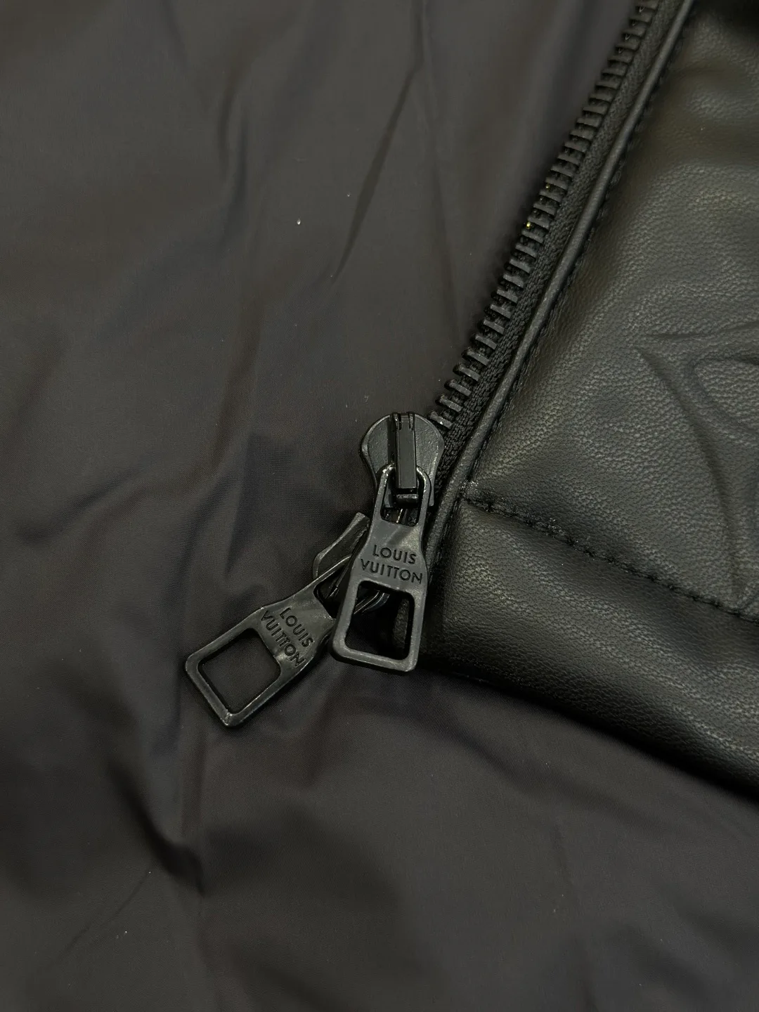 Men's Jackets And Down Jackets LOUIS VUITTON 18359999