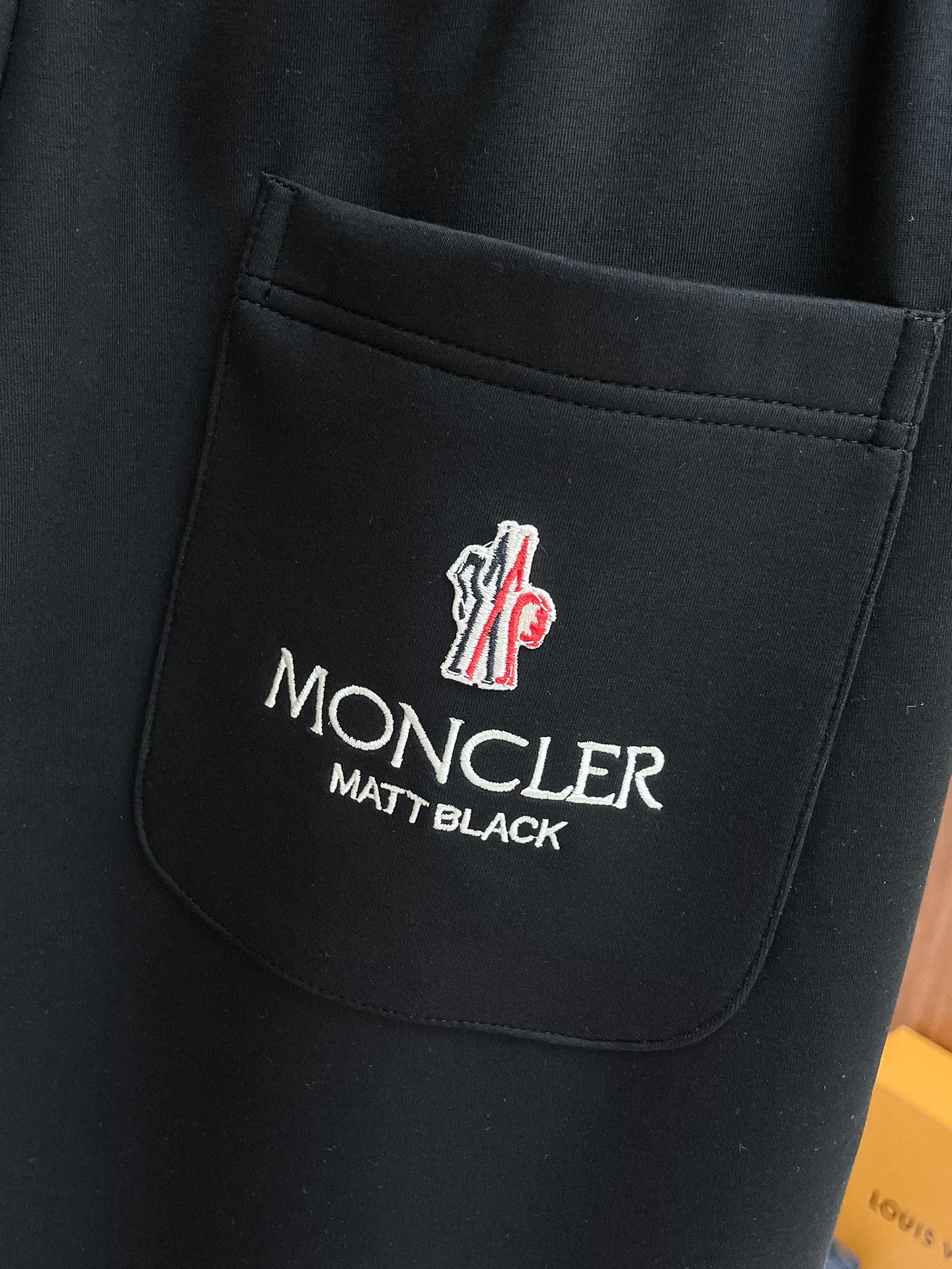 Men's Trousers MONCLER 18499621
