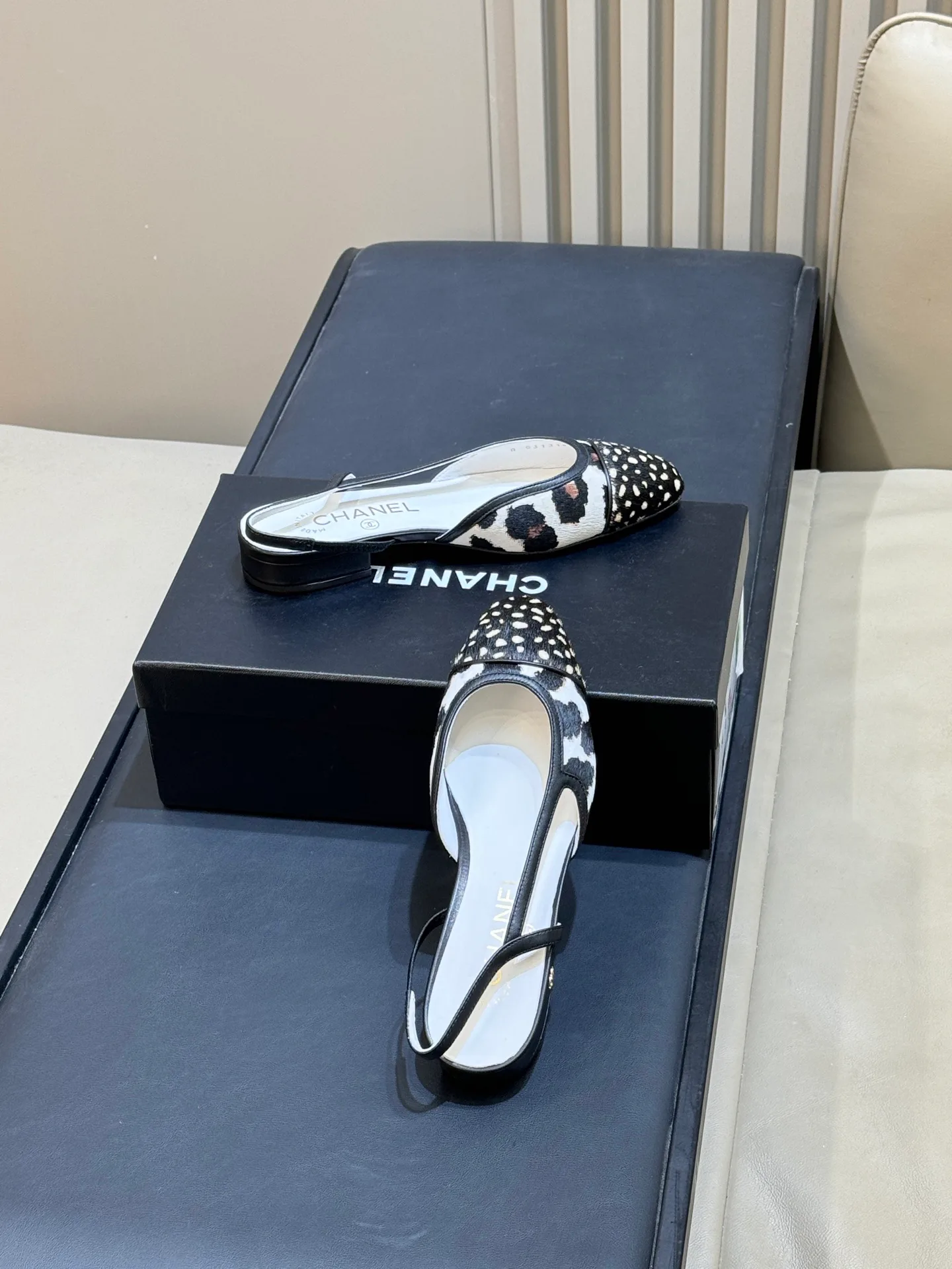 Women's Open-Toe Sandals CHANEL 17490880