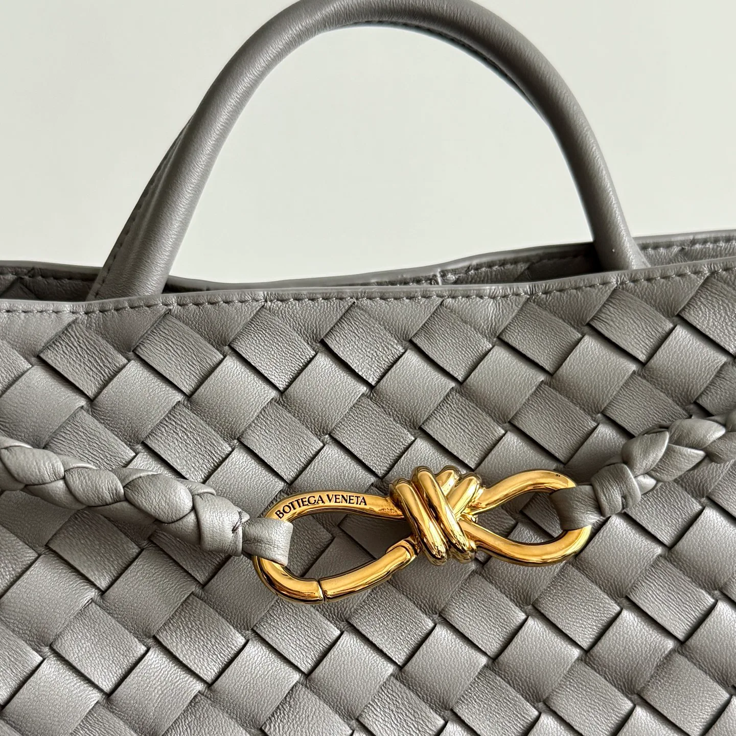 Women's Classic Handbags BOTTEGA VENETA 18321475