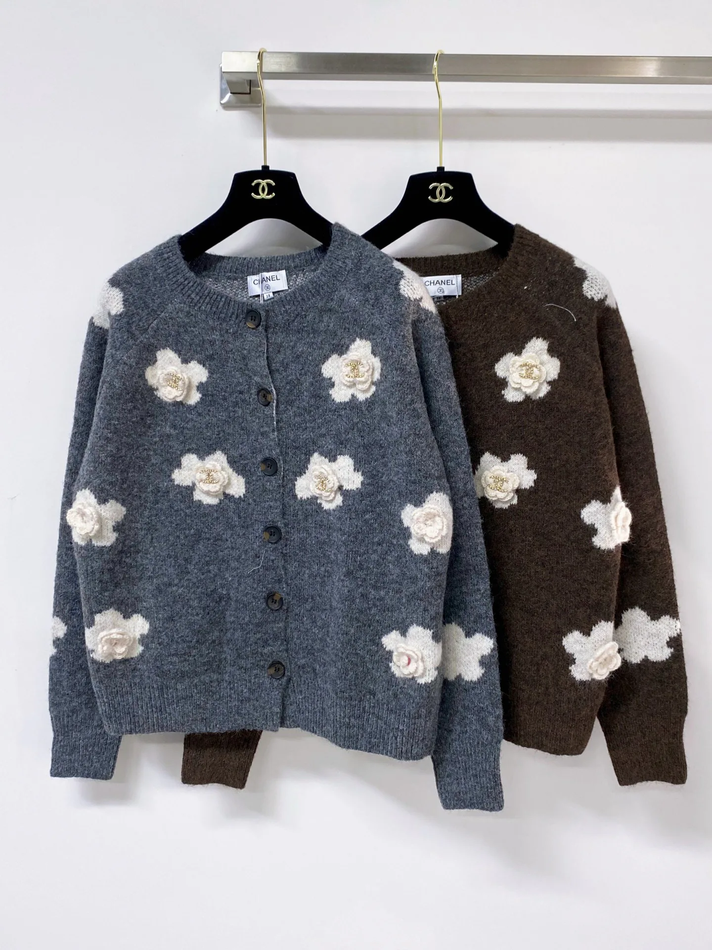 Women's Jumpers And Sweaters CHANEL 18305741