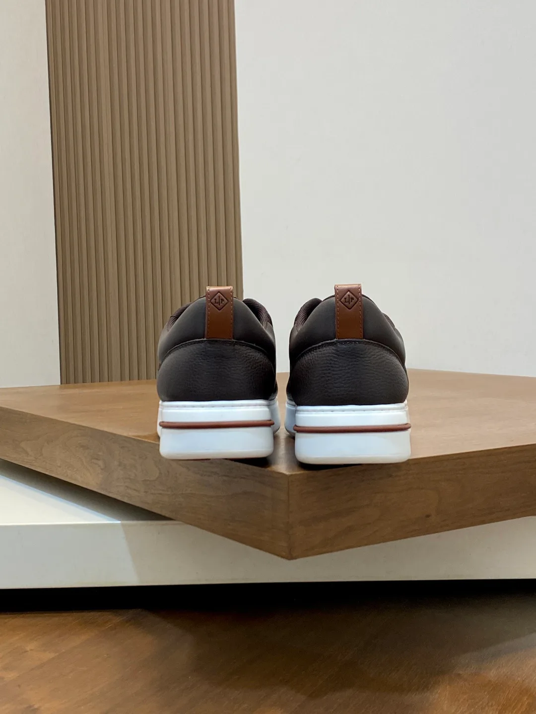 Men's Sneakers LORO PIANA 18079042