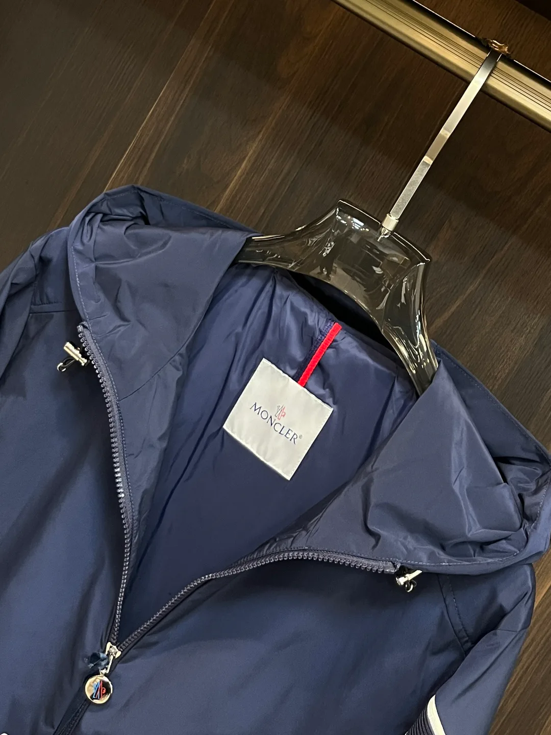 Women's Jackets And Down Jackets MONCLER 18416885