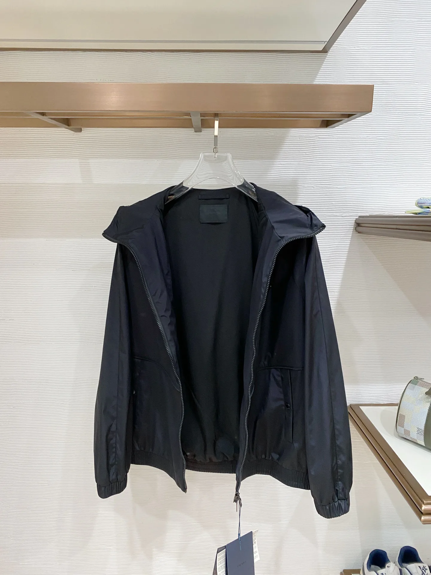 Куртки И Пуховики Мужские Prada 18618718