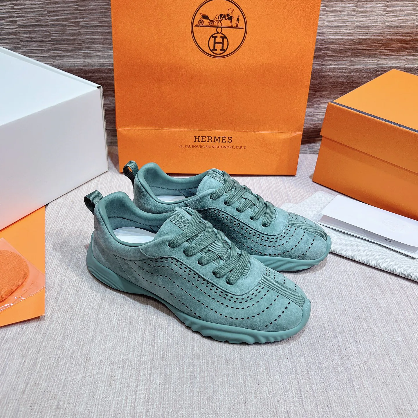 Women's Sneakers HERMES 17749566