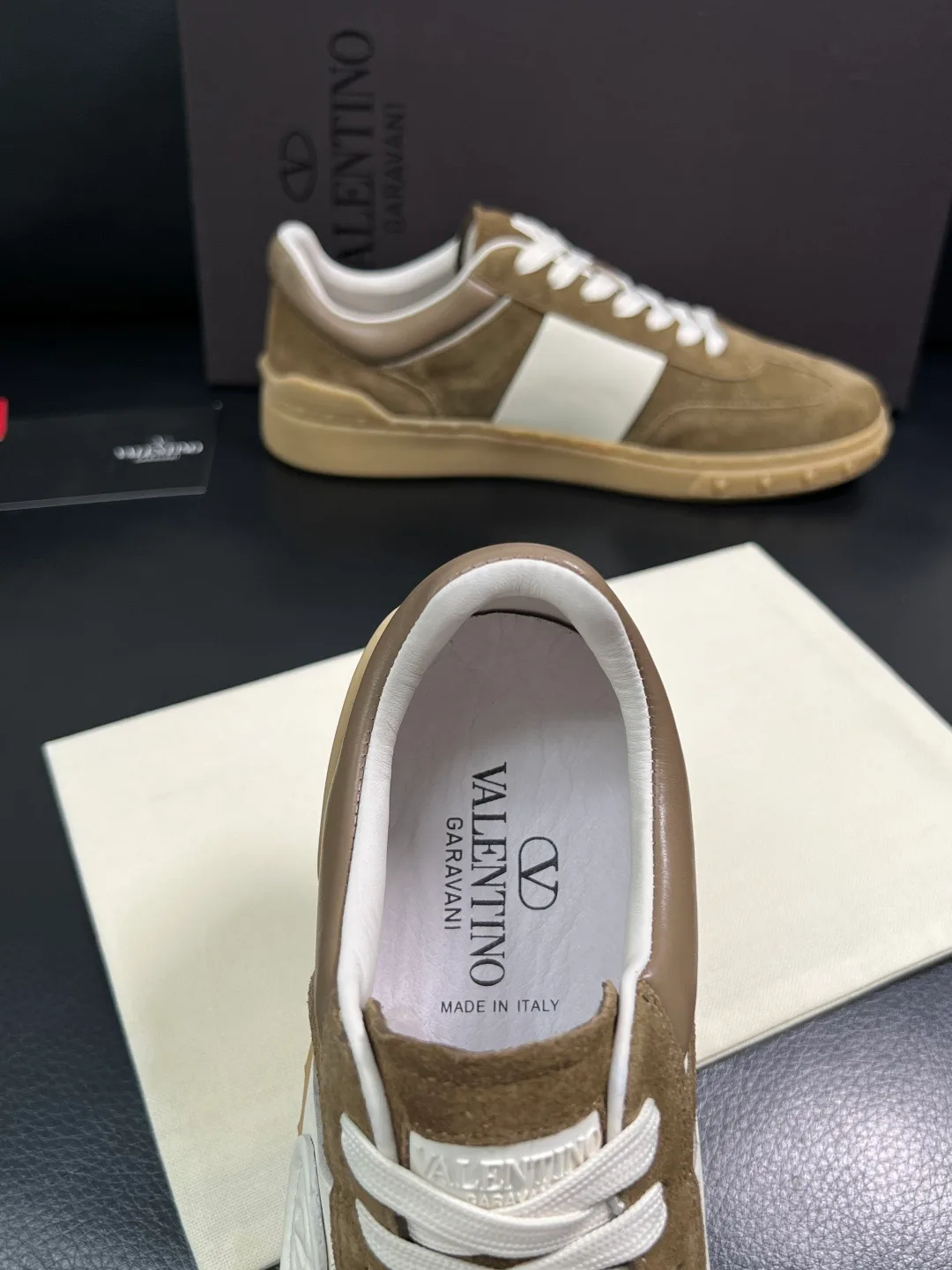 Women's Sneakers VALENTINO 17093909