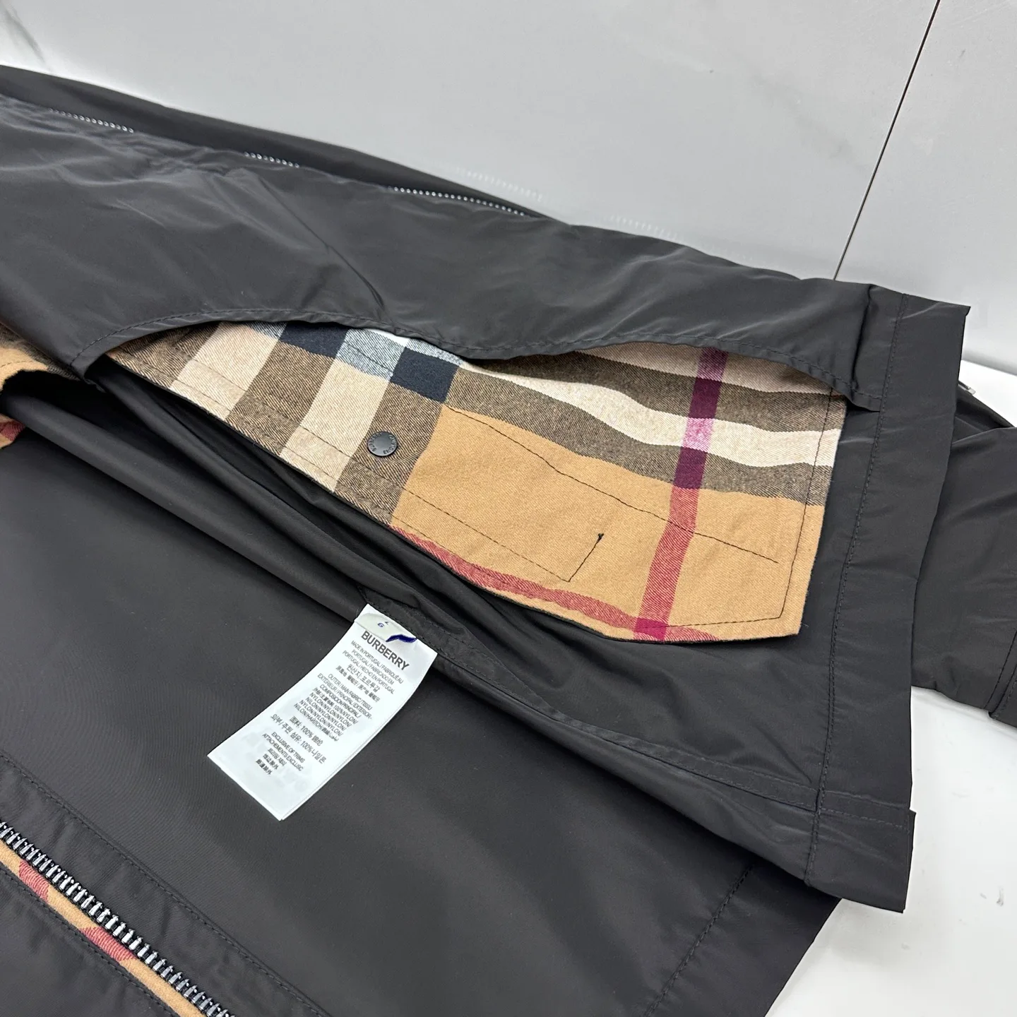 Men's Jackets And Down Jackets BURBERRY 18246770