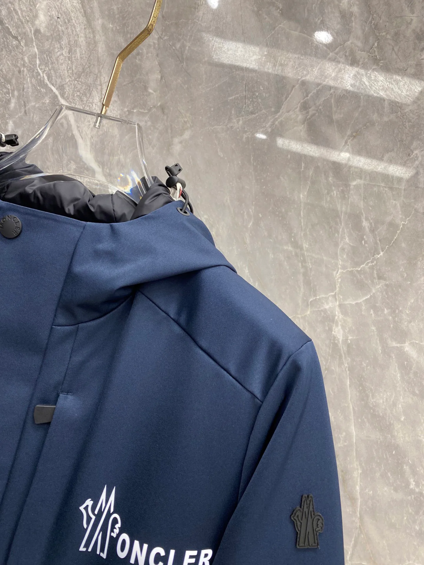 Men's Jackets And Down Jackets MONCLER 18348638