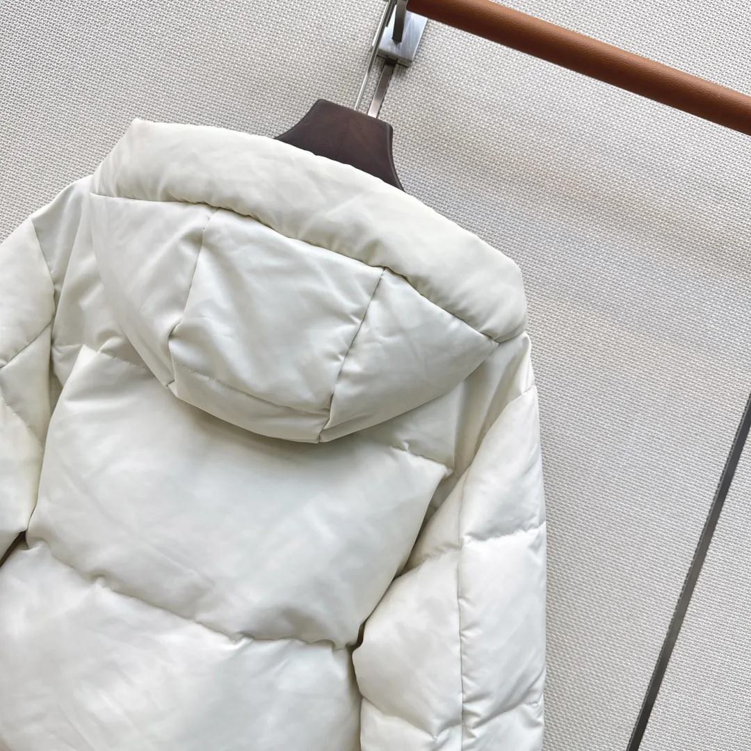 Women's Jackets And Down Jackets PRADA 18023691