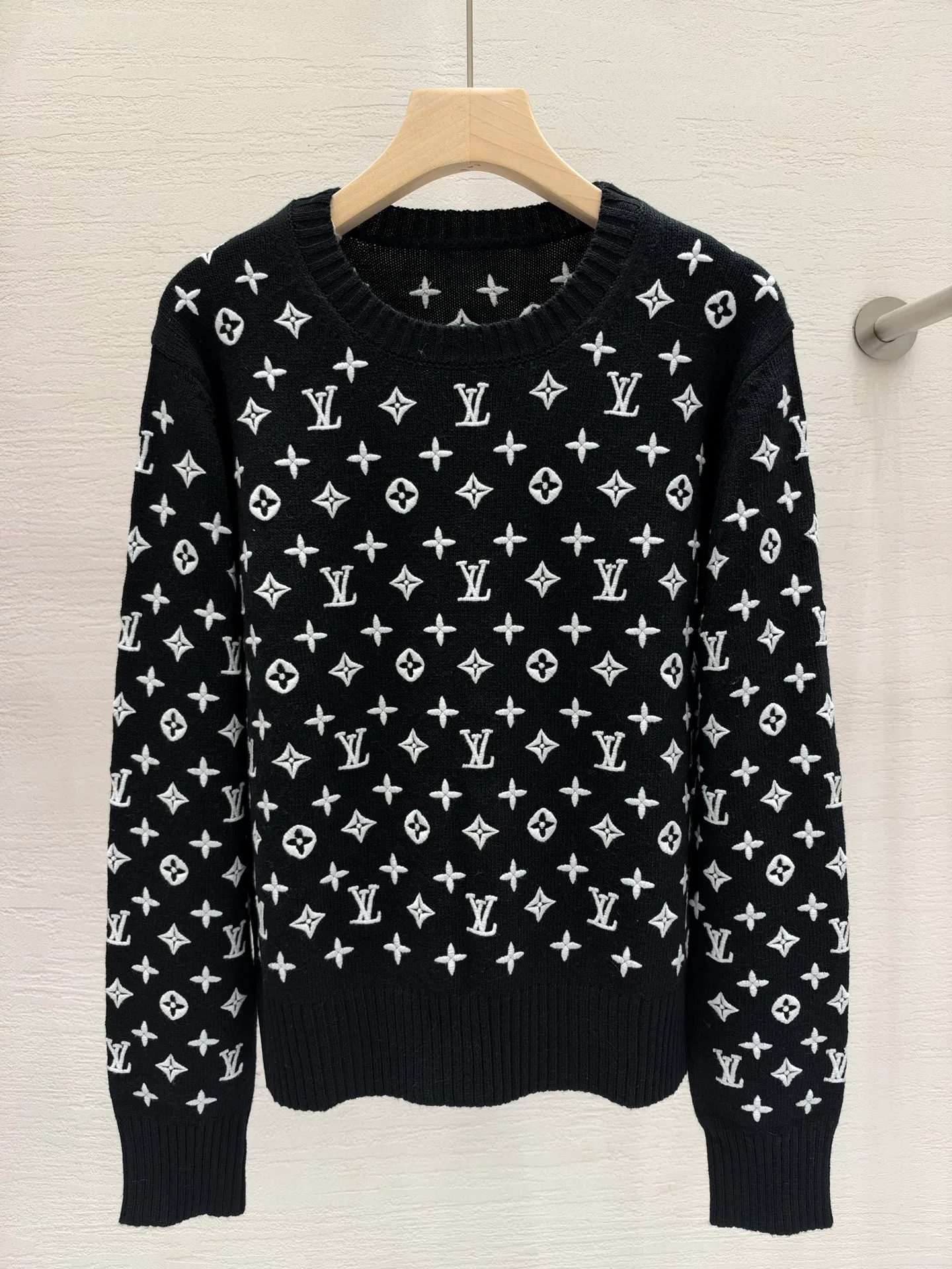 Women's Jumpers And Sweaters LOUIS VUITTON 19560089
