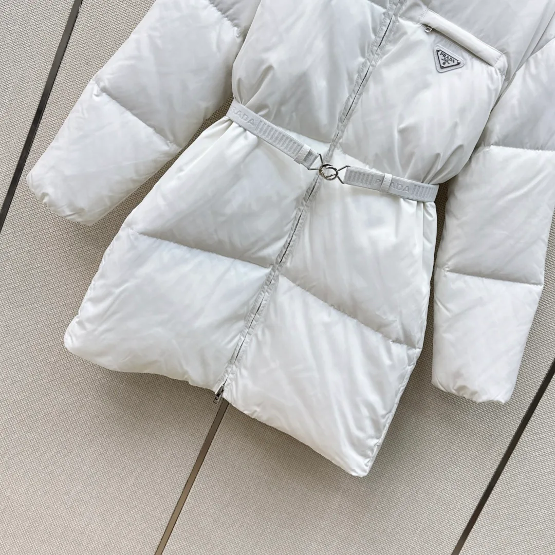 Women's Jackets And Down Jackets PRADA 18188789