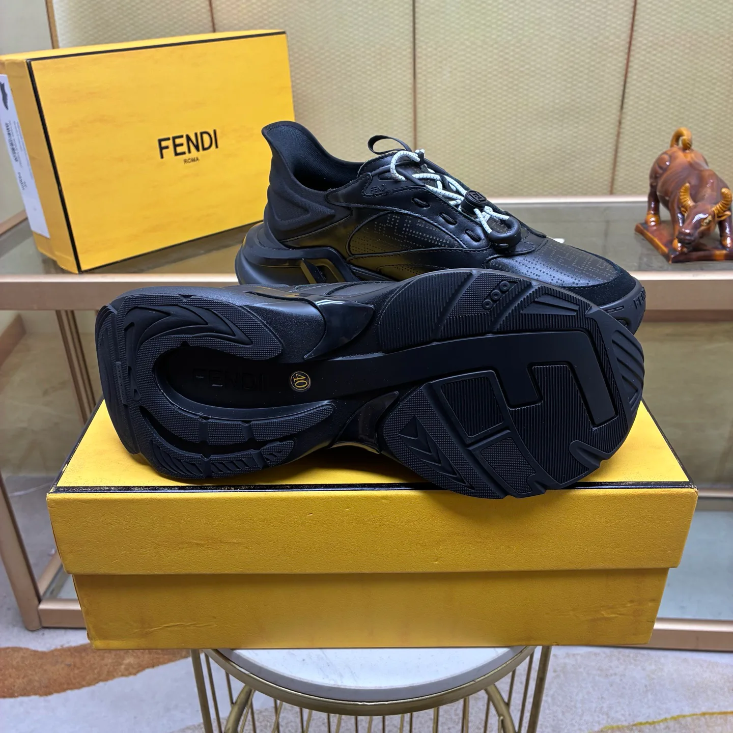Men's Sneakers FENDI 18516340