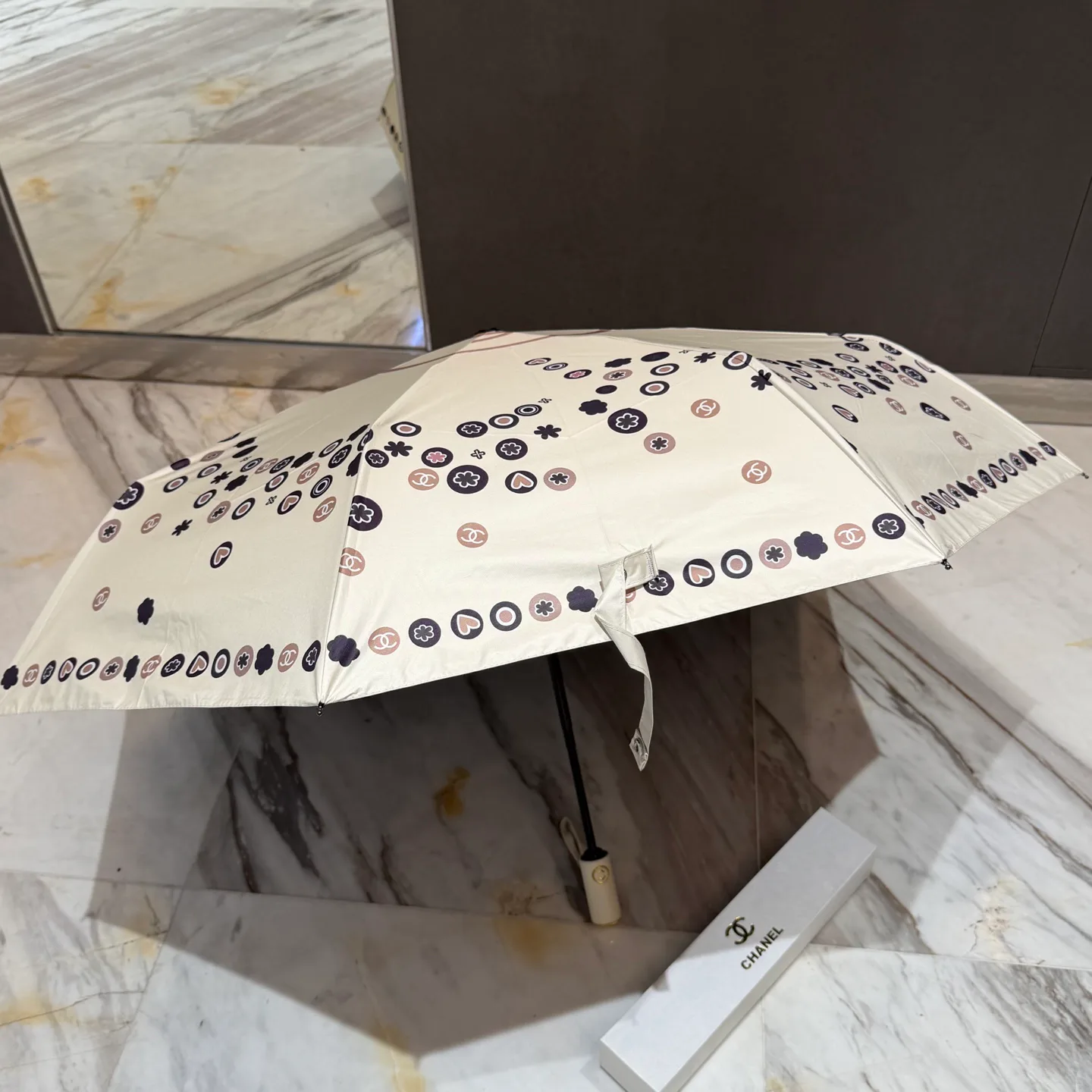 Umbrellas CHANEL 17350233
