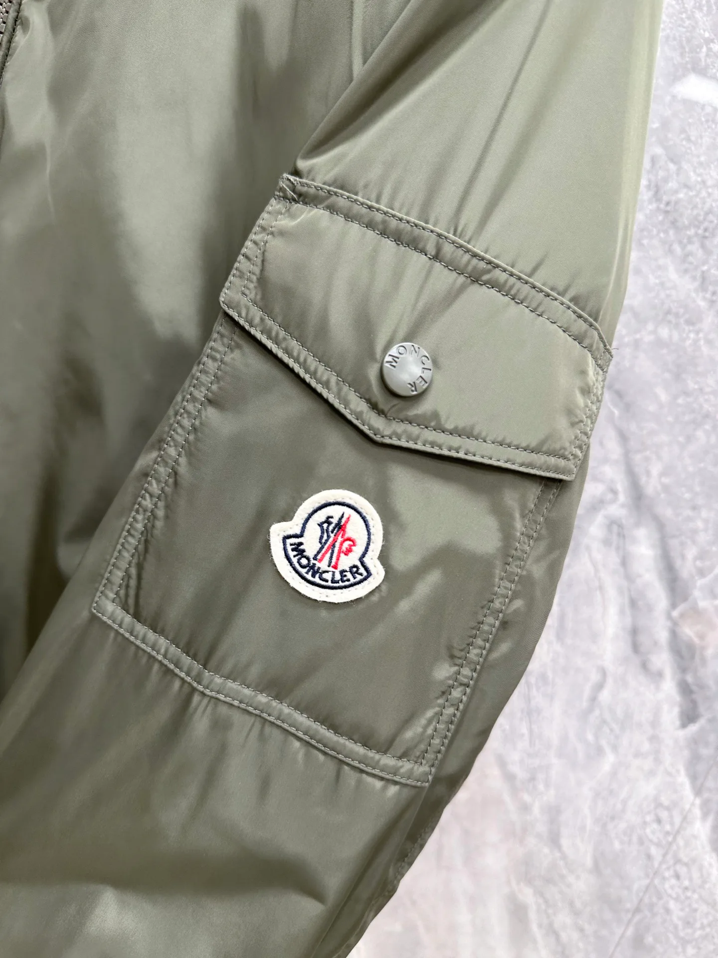 Men's Jackets And Down Jackets MONCLER 18178781