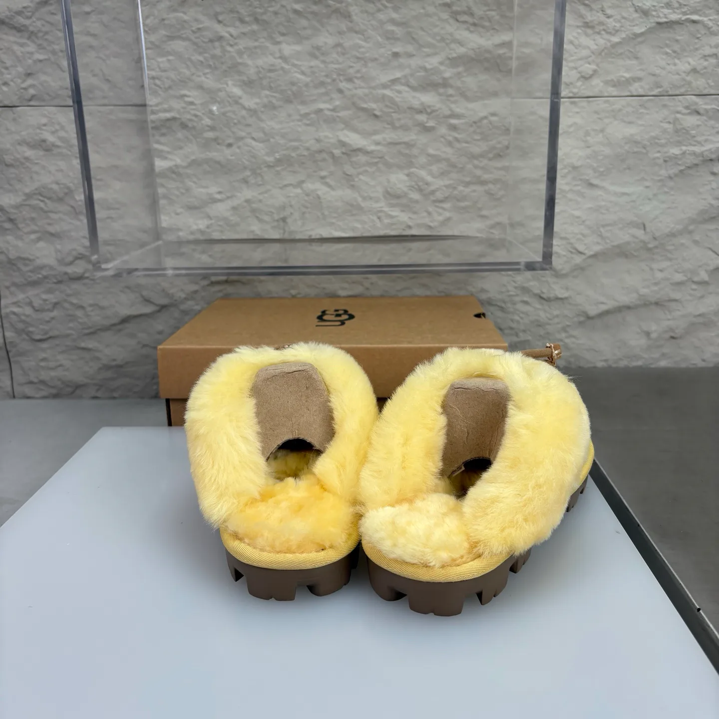 Women's Slippers UGG 18351730