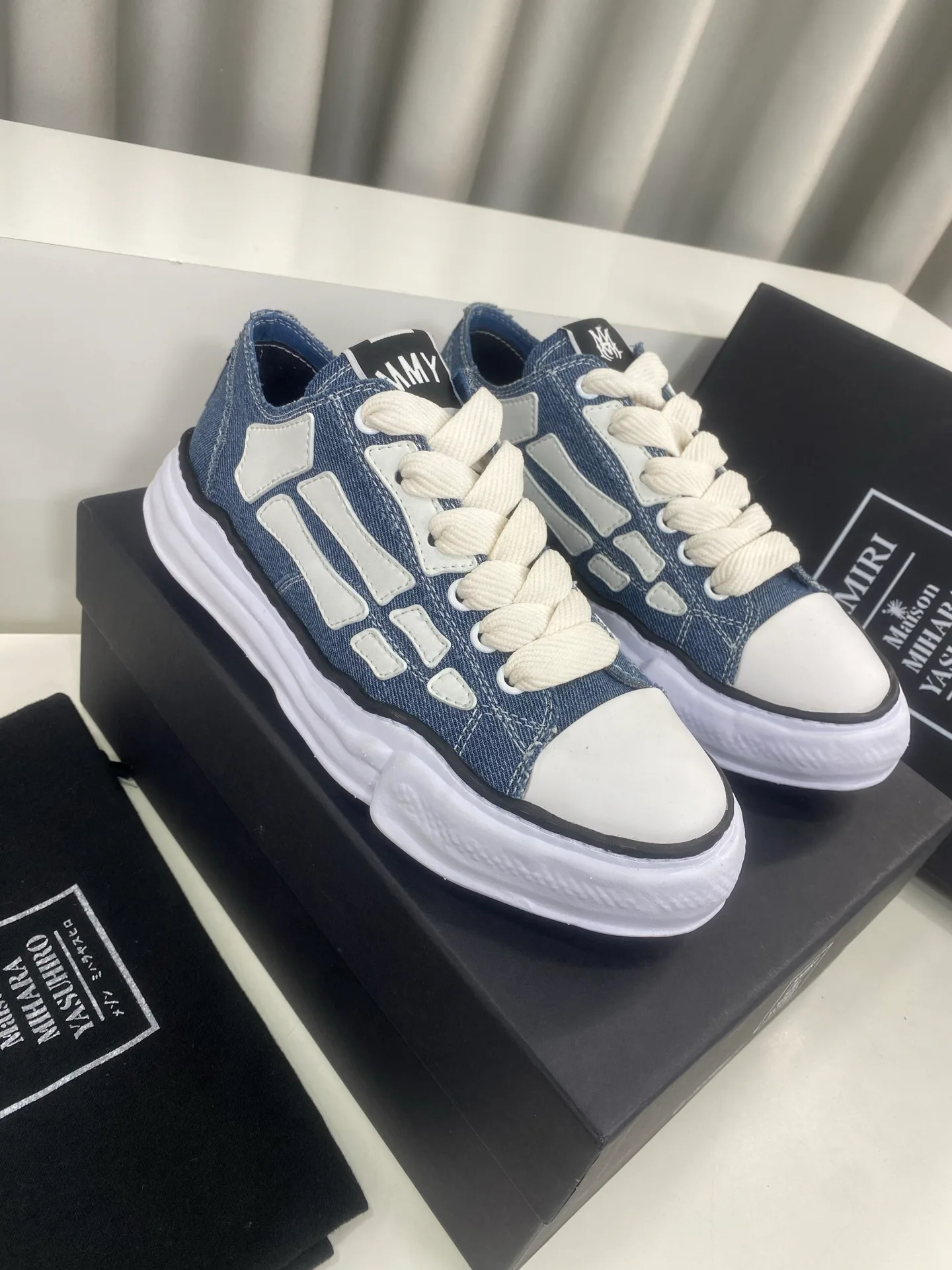 Men's Sneakers AMIRI 17835021