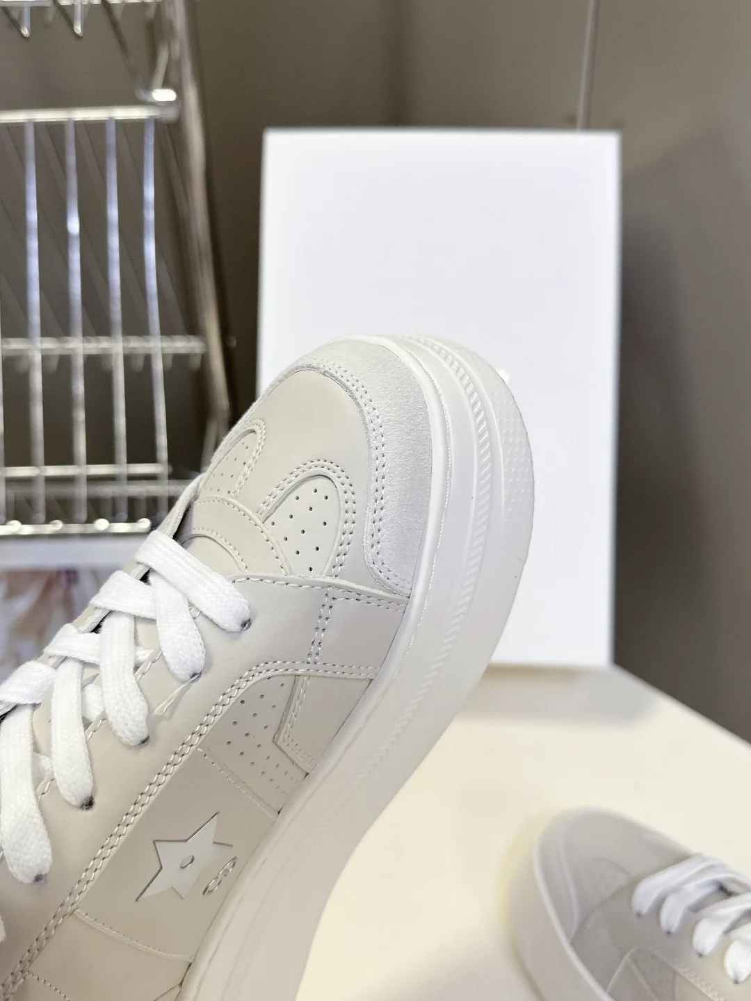 Women's Sneakers CHRISTIAN DIOR 18005372