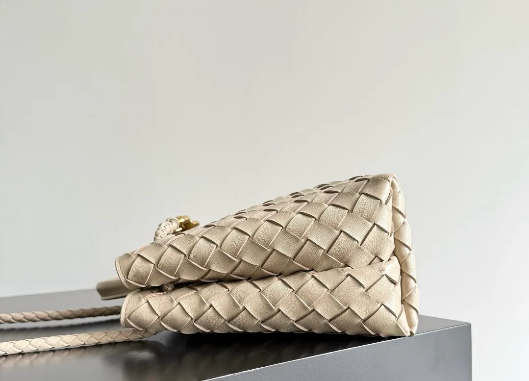 Women's Classic Handbags BOTTEGA VENETA 17792039