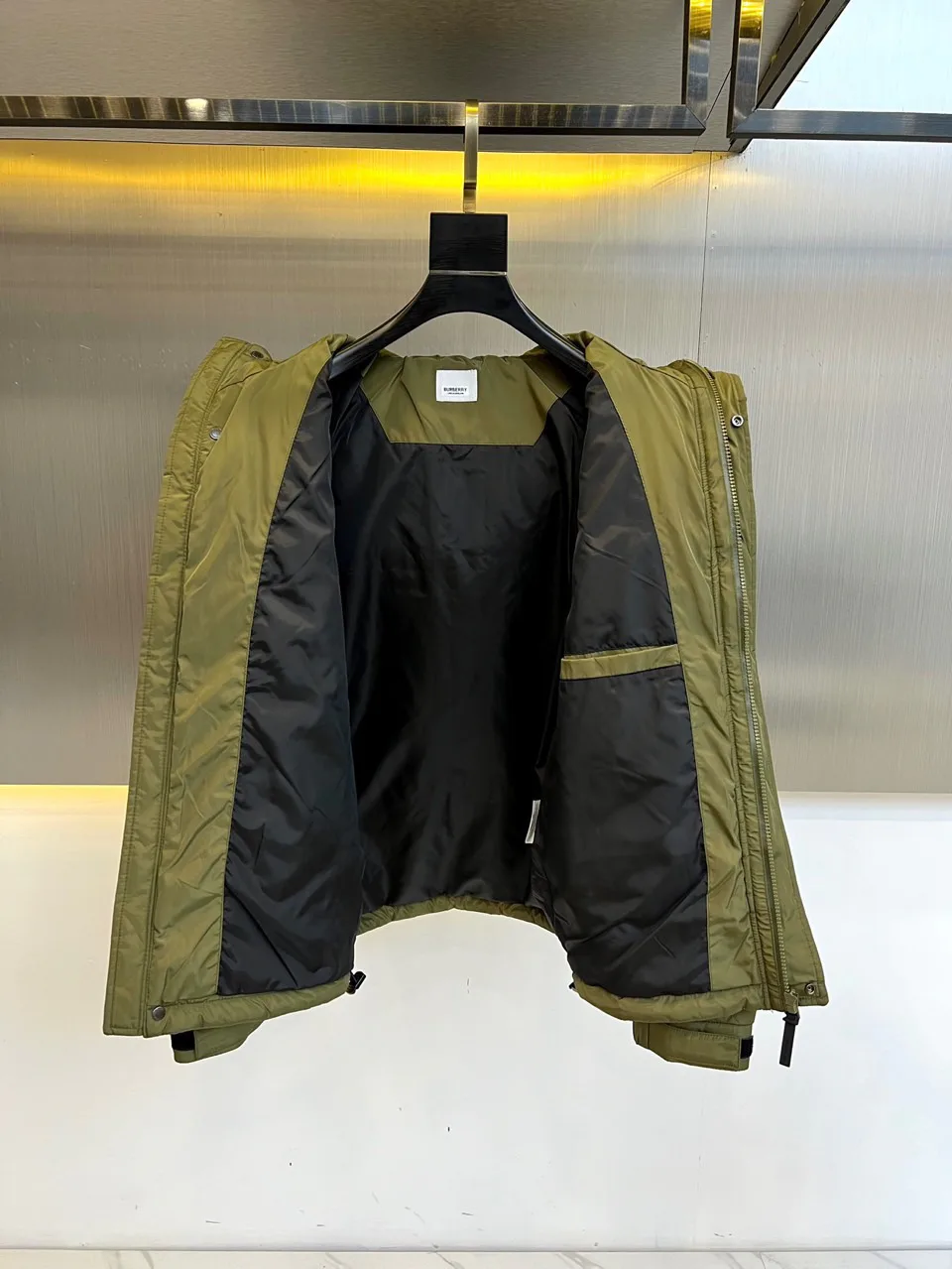 Men's Jackets And Down Jackets BURBERRY 18416830