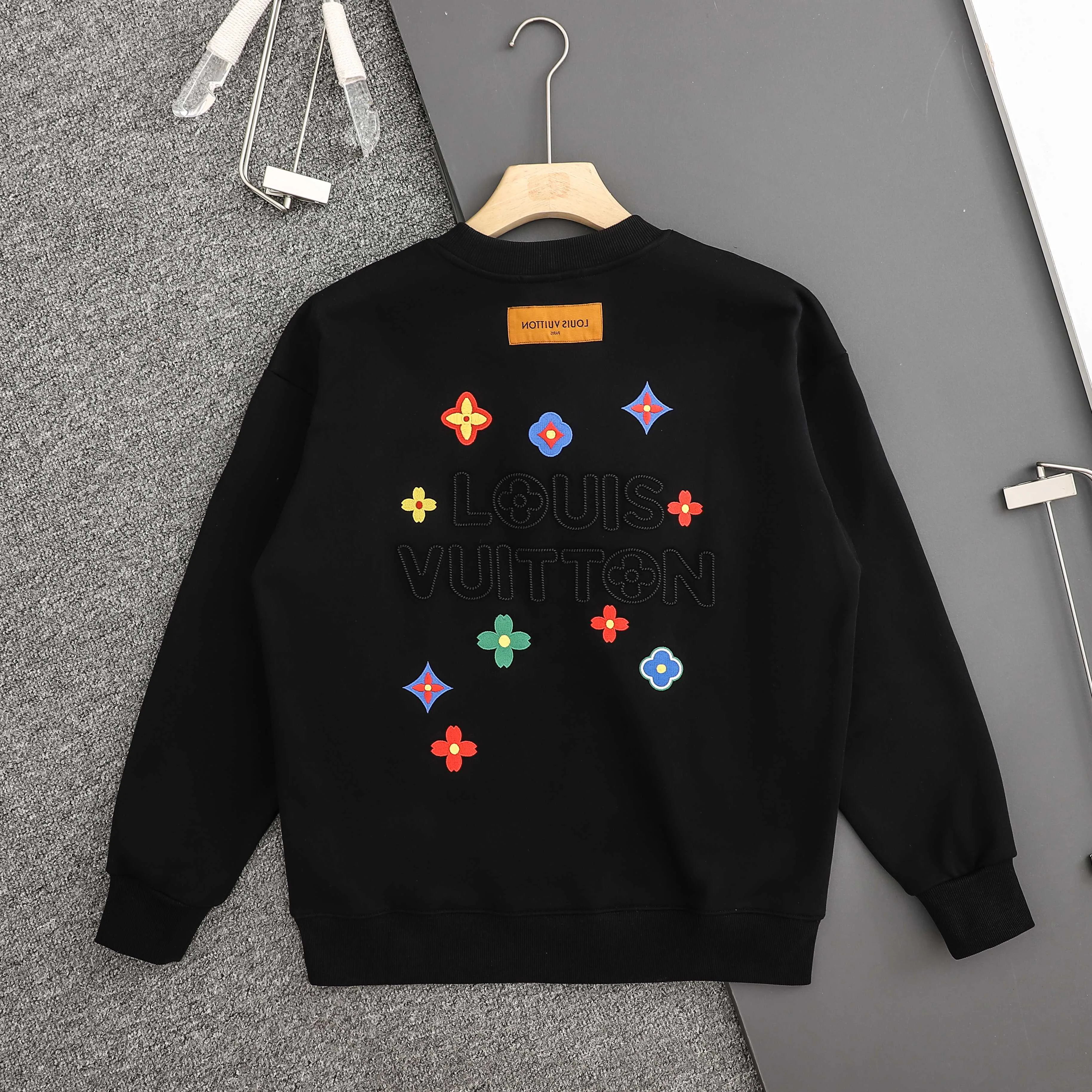 Men's Sweatshirts And Hoodies LOUIS VUITTON 18069548