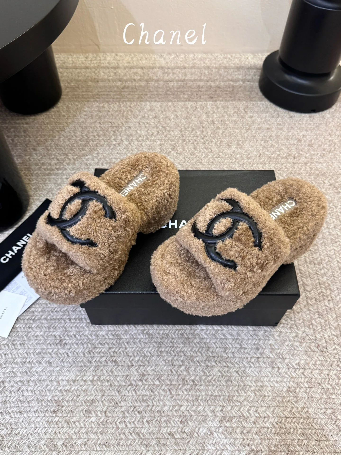 Women's Flip-Flops CHANEL 18053860