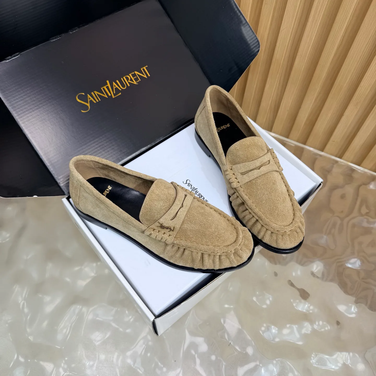 Women's Loafers And Moccasins SAINT LAURENT 17981701