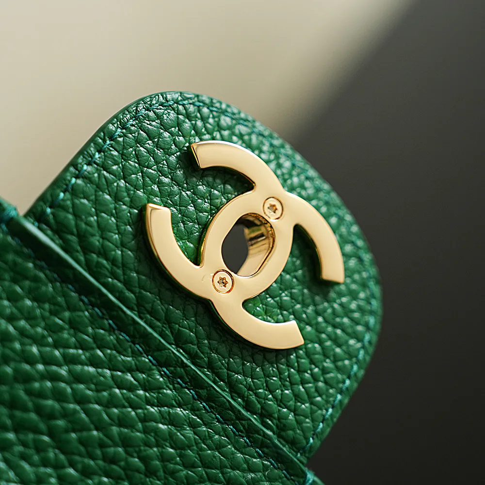Классические Сумки Женские Chanel 18588712