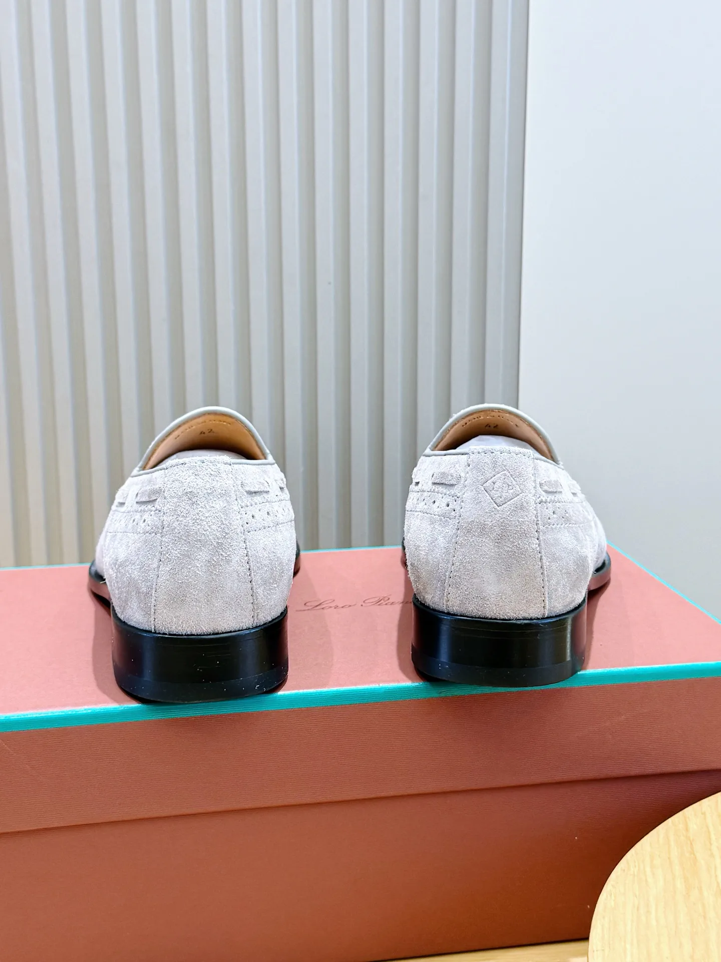 Men's Loafers And Dress Shoes LORO PIANA 18018198