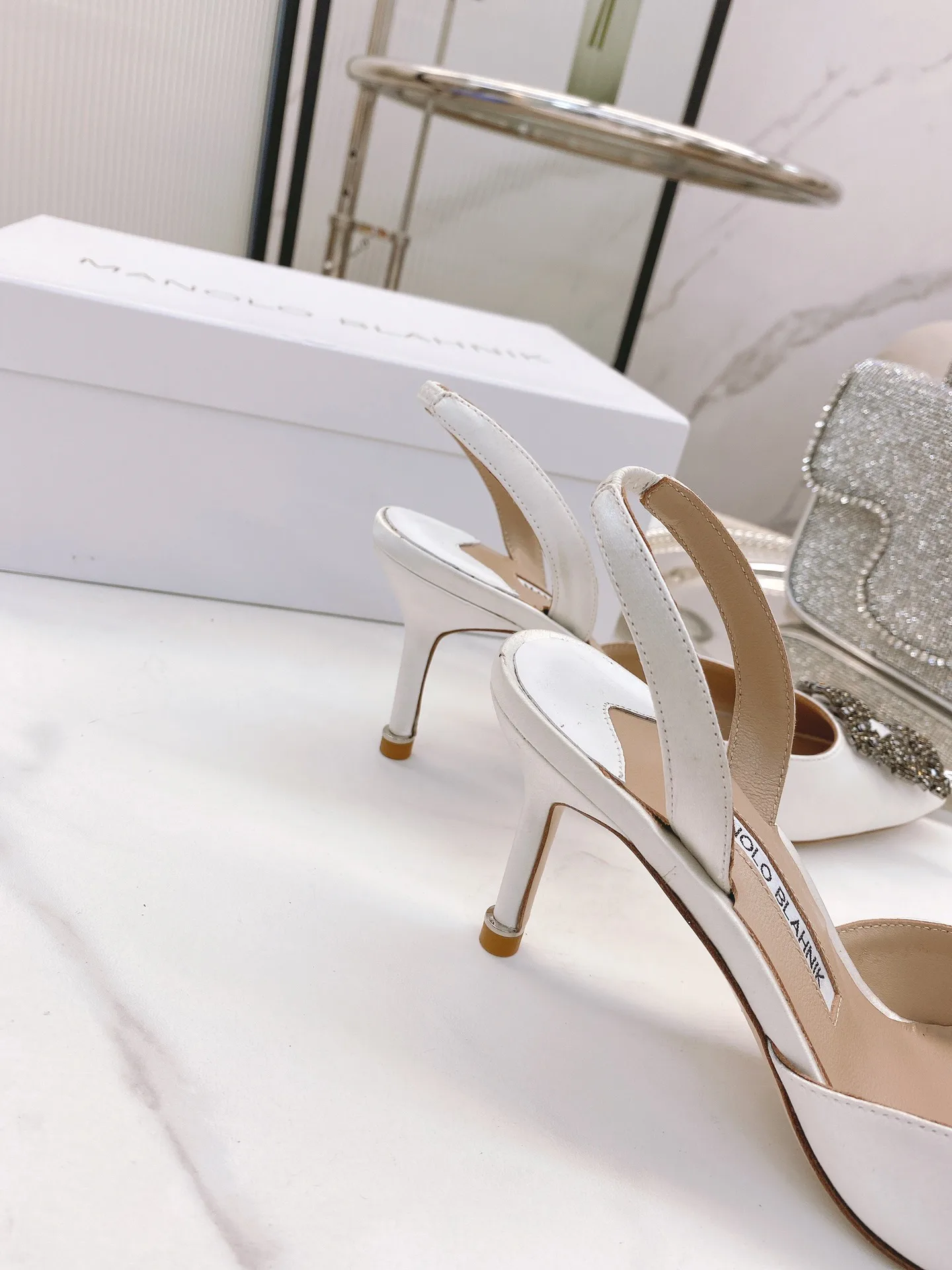 Women's Heels MANOLO BLAHNIK 18482412