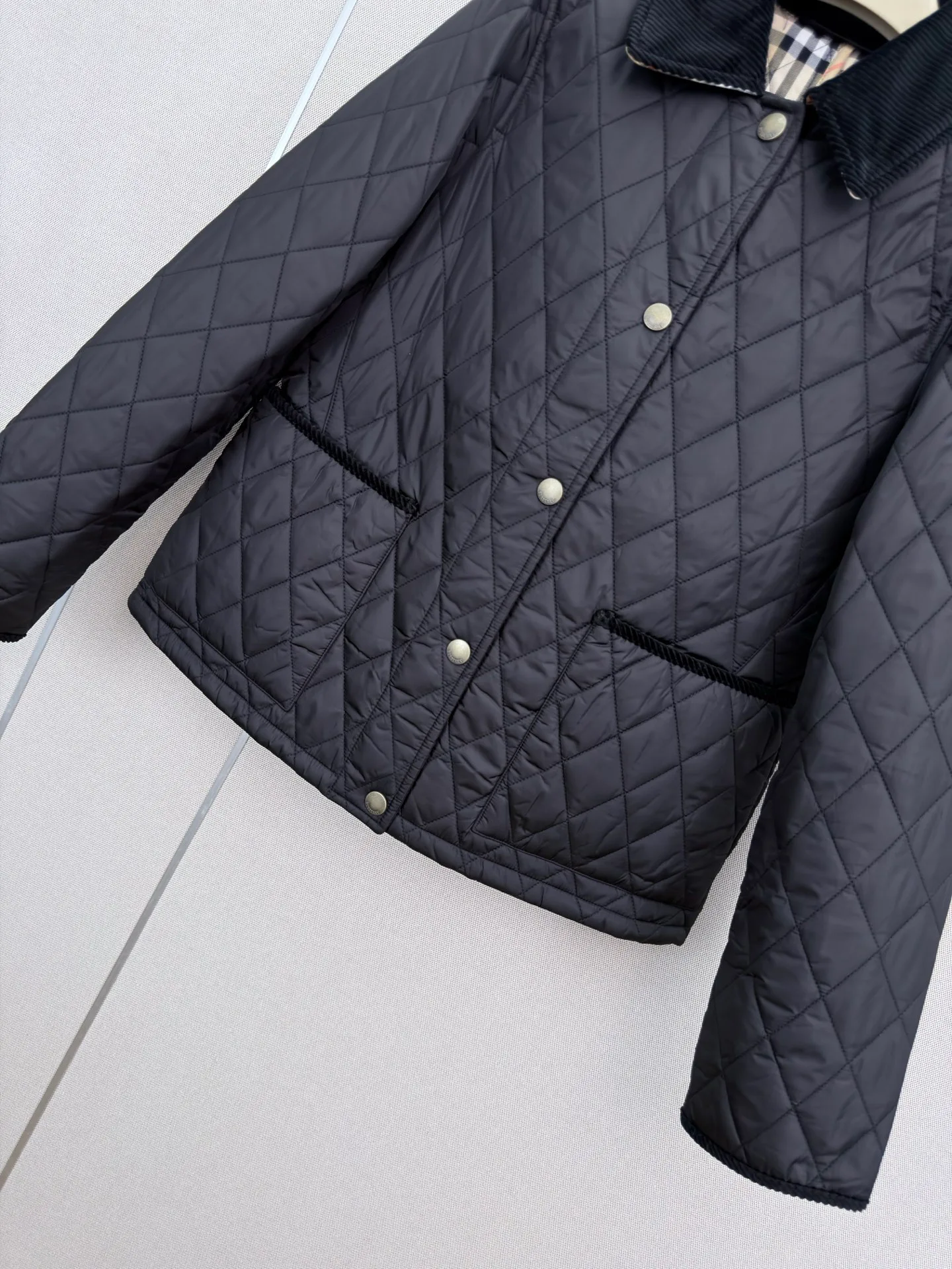 Women's Jackets And Down Jackets BURBERRY 17855336