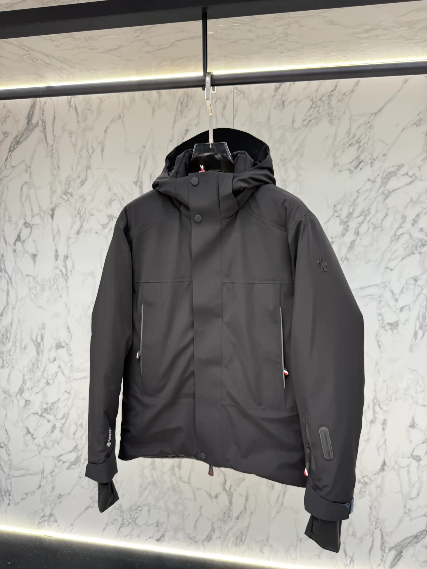 Men's Jackets And Down Jackets MONCLER 18480917
