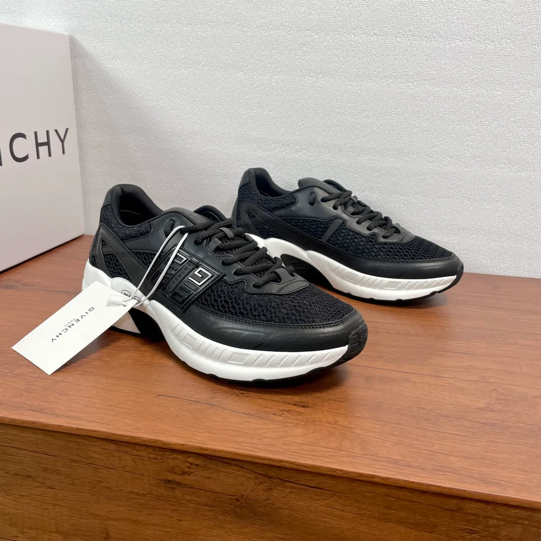 Men's Sneakers GIVENCHY 17307244