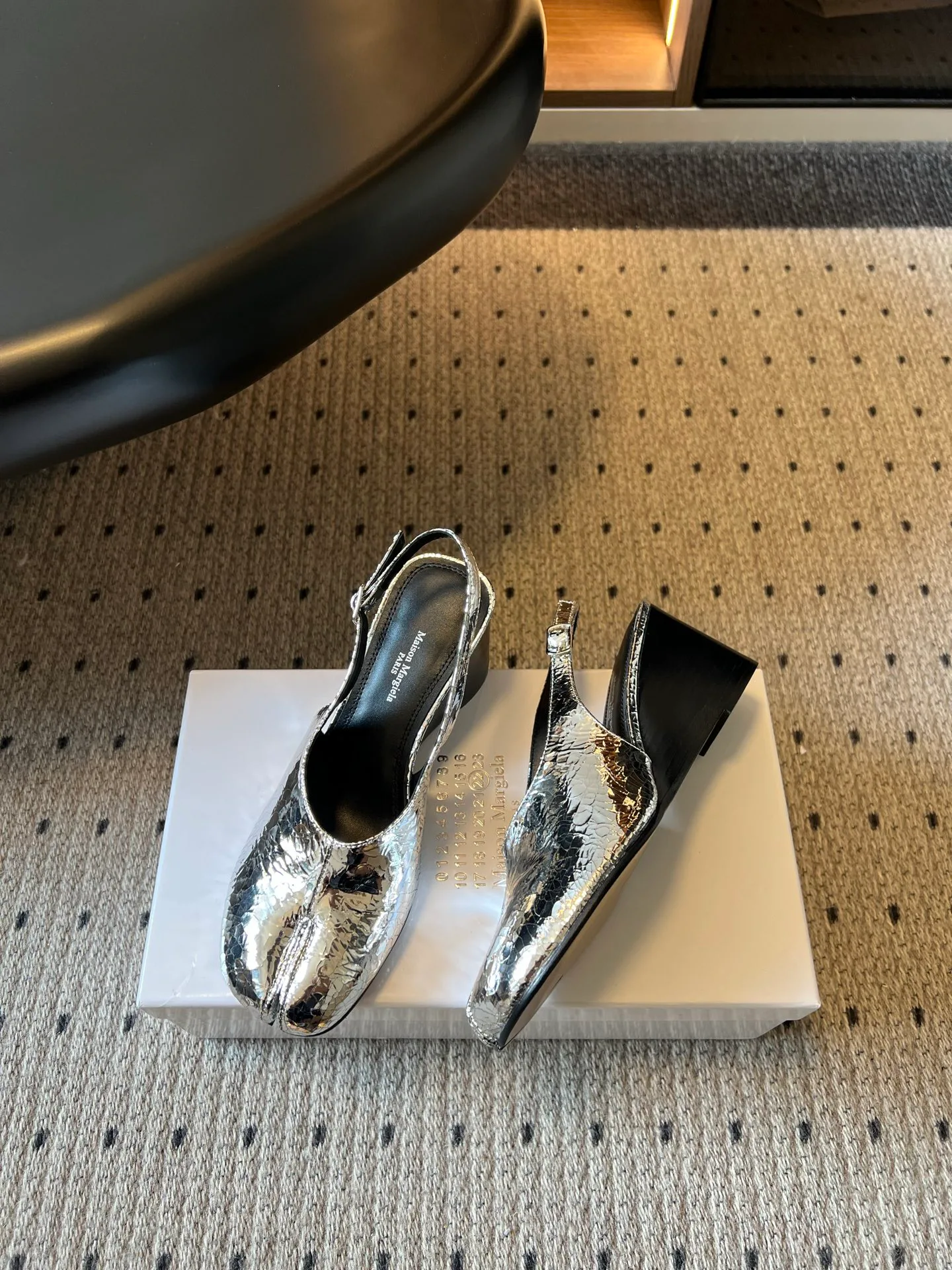 Women's Open-Toe Sandals MAISON MARGIELA 18121054