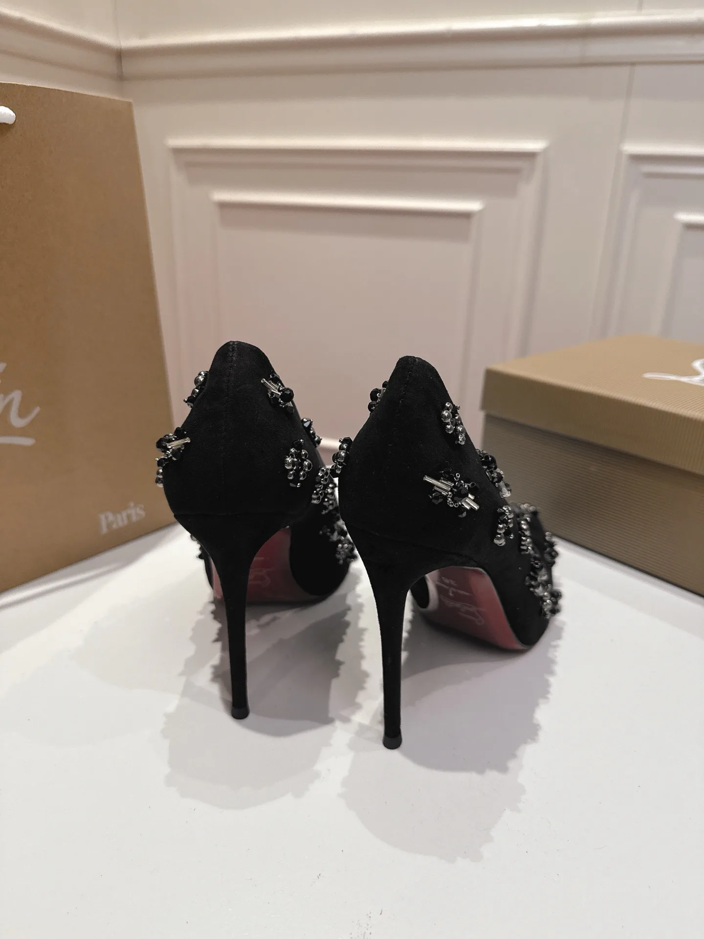 Women's Heels CHRISTIAN LOUBOUTIN 17057834
