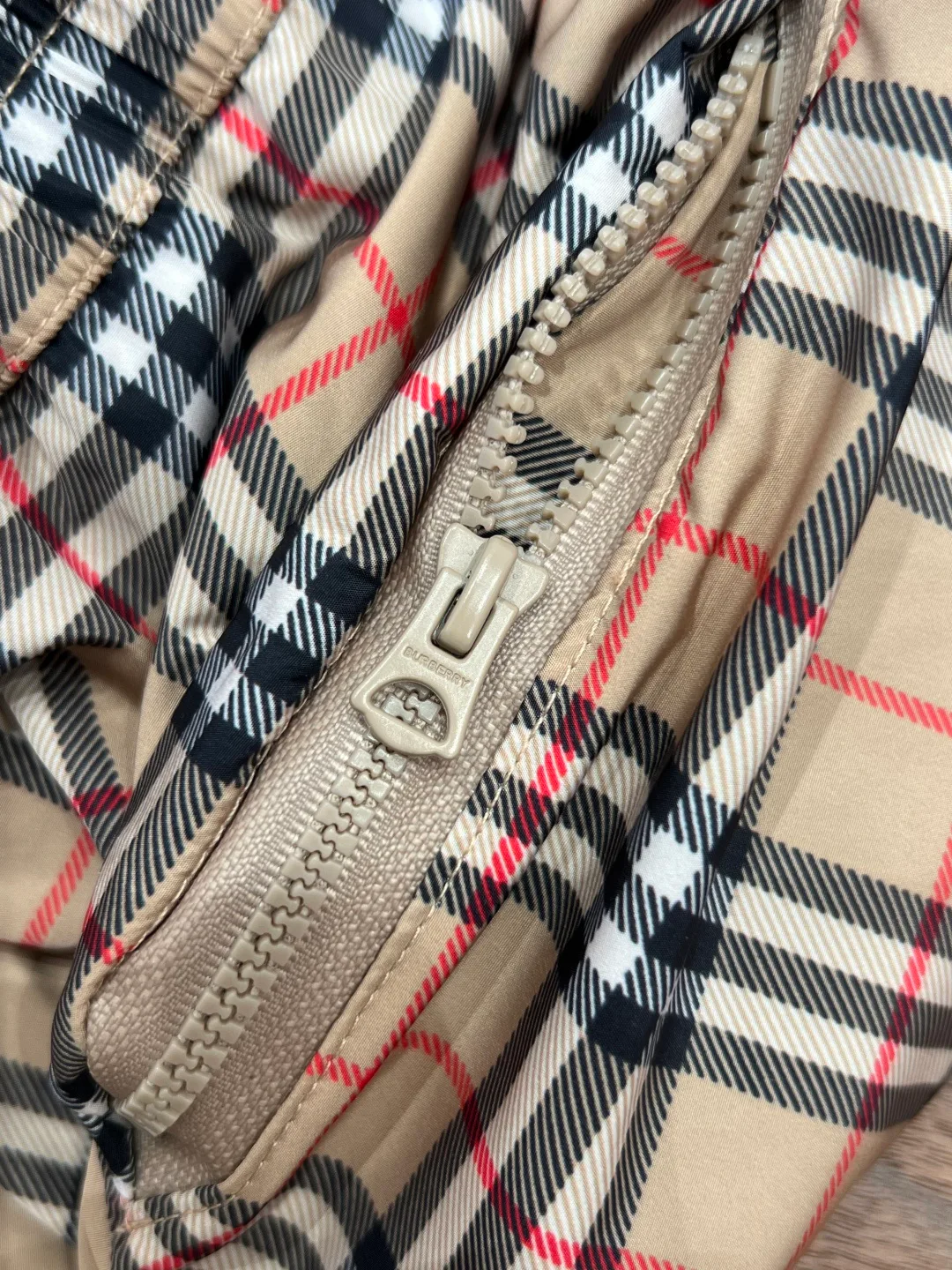 Men's Shorts BURBERRY 17303436