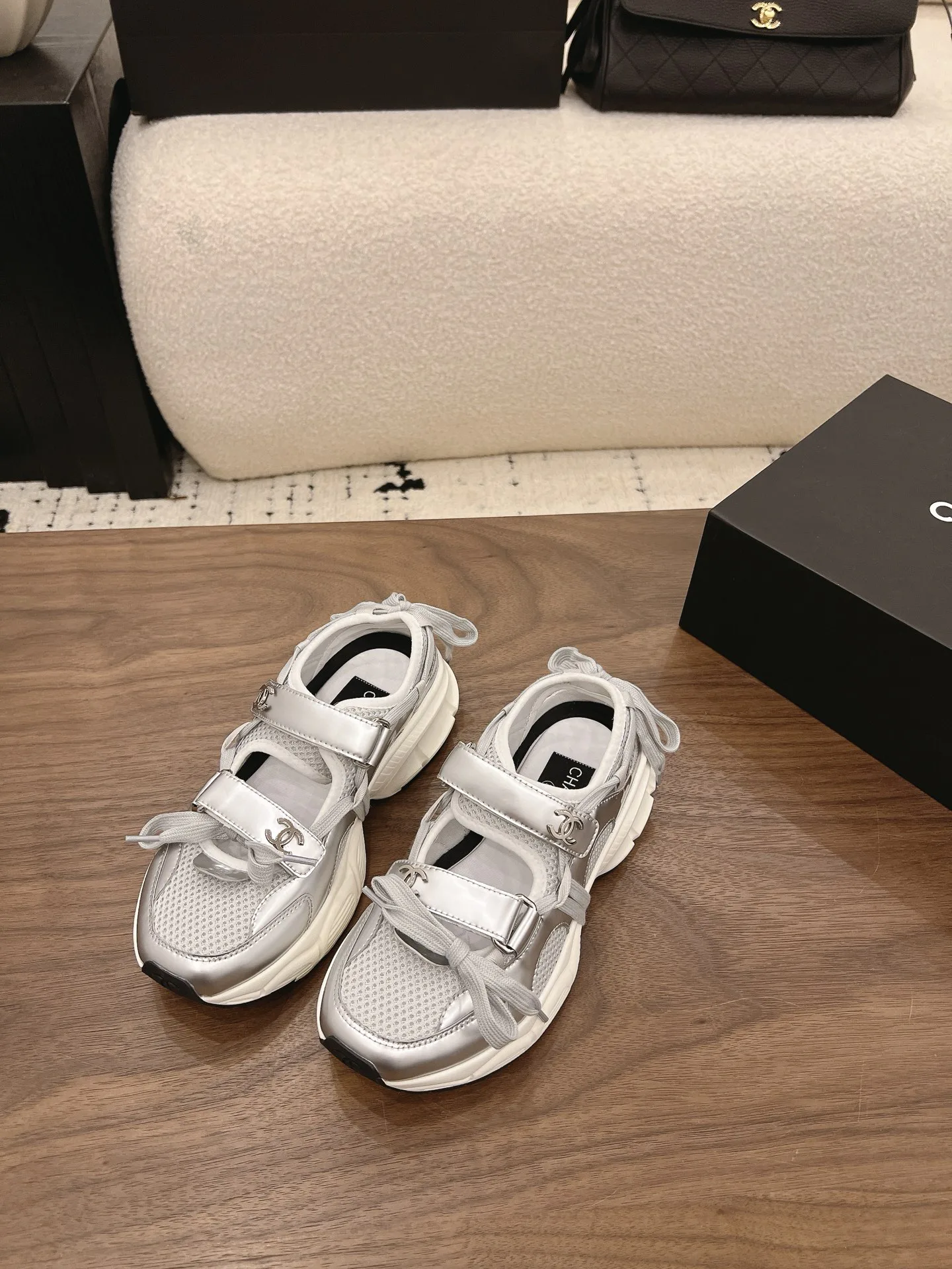 Women's Sneakers CHANEL 16915785