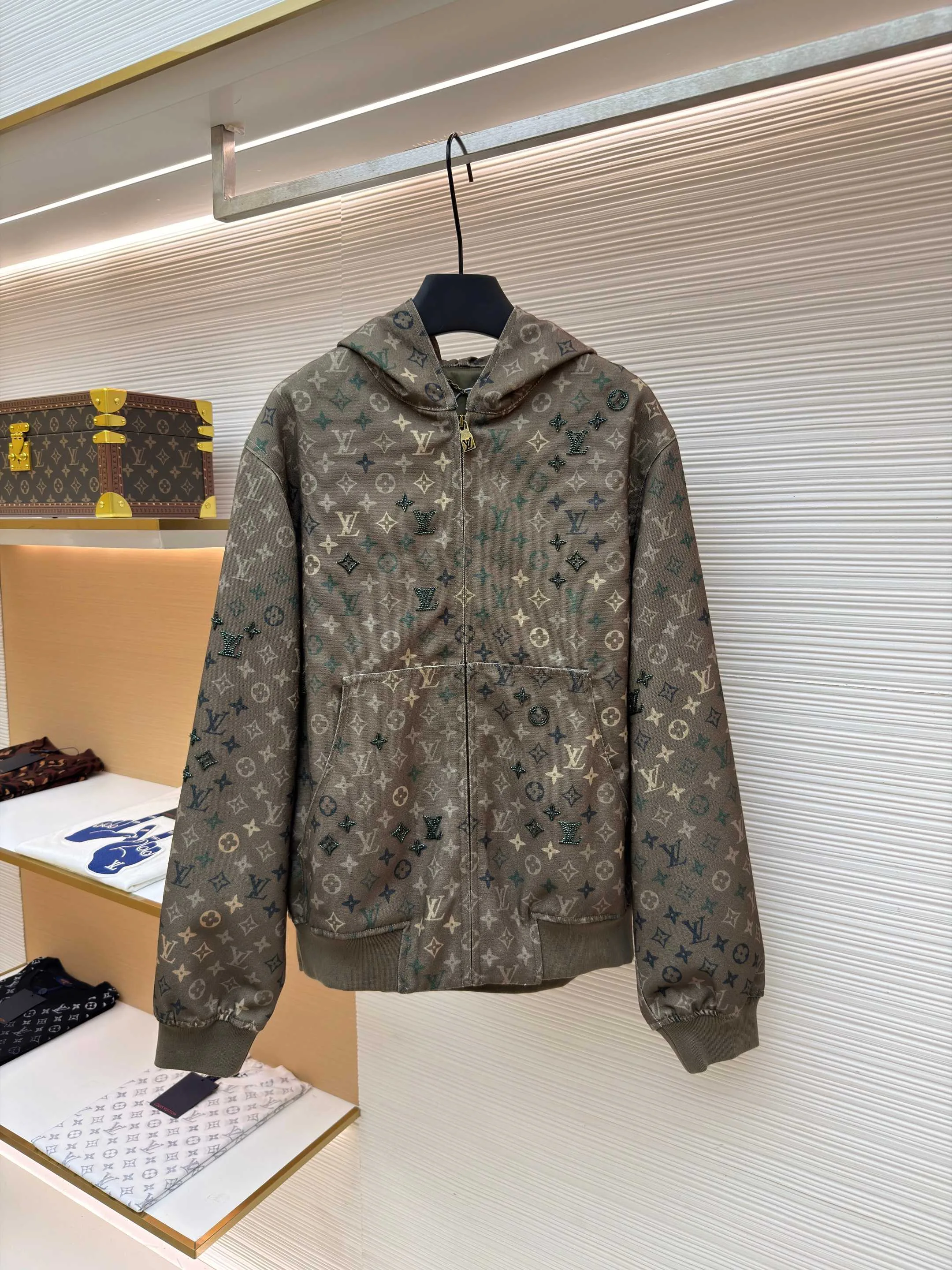 Men's Jackets And Down Jackets LOUIS VUITTON 17699435