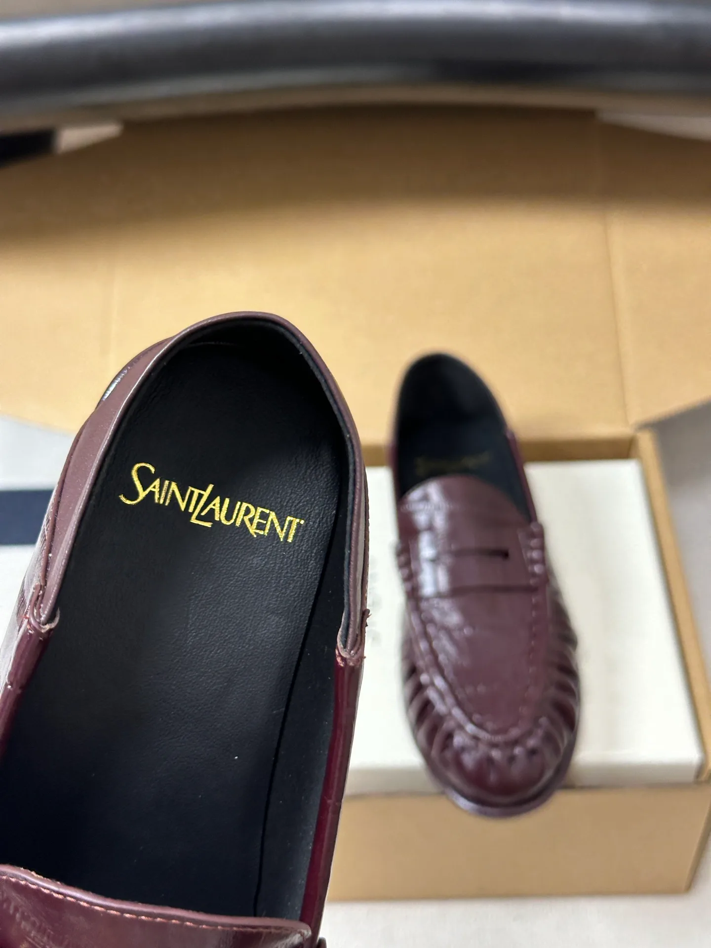 Women's Loafers And Moccasins SAINT LAURENT 18049118