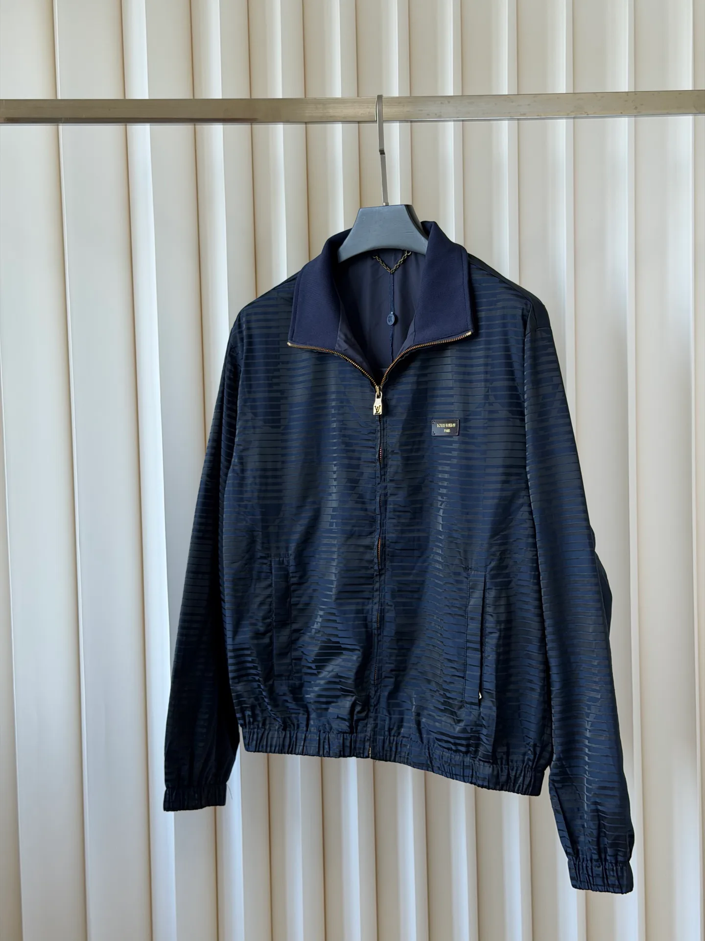 Women's Jackets And Down Jackets LOUIS VUITTON 17950099