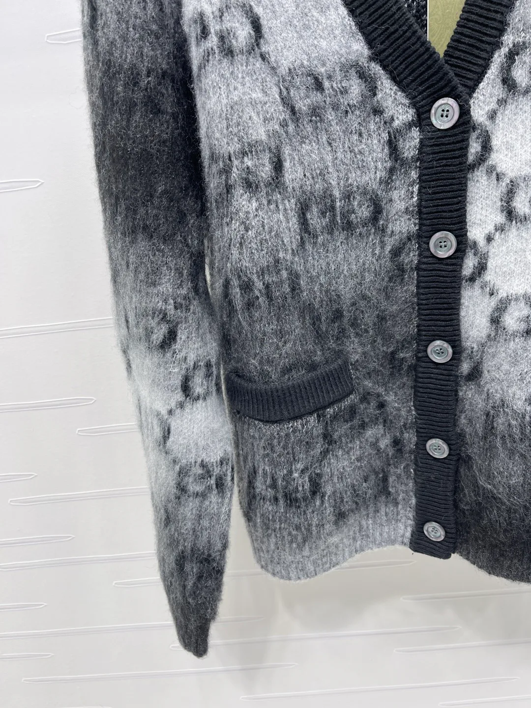 Women's Jumpers And Sweaters GUCCI 18437198