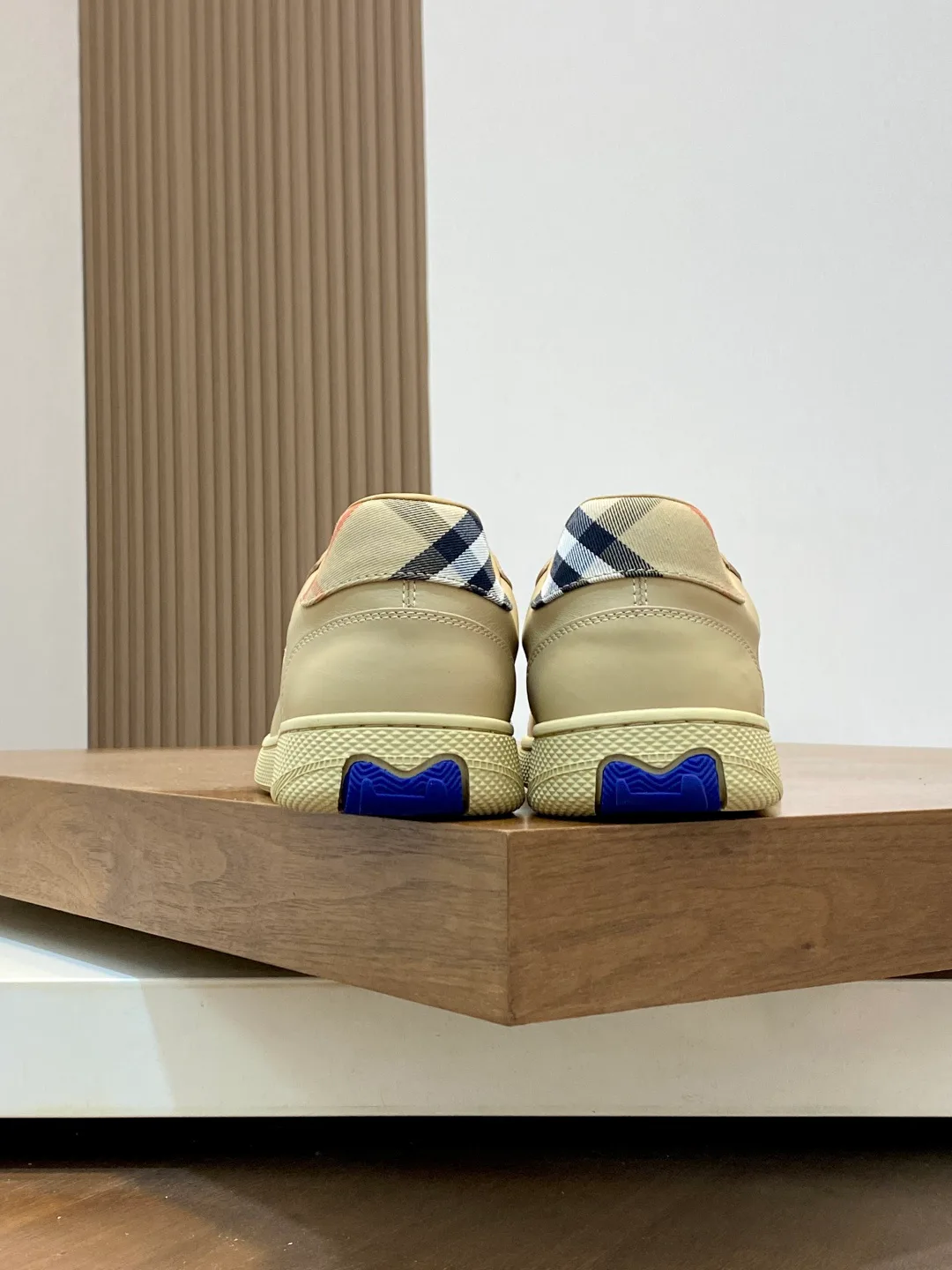 Men's Sneakers BURBERRY 17420360