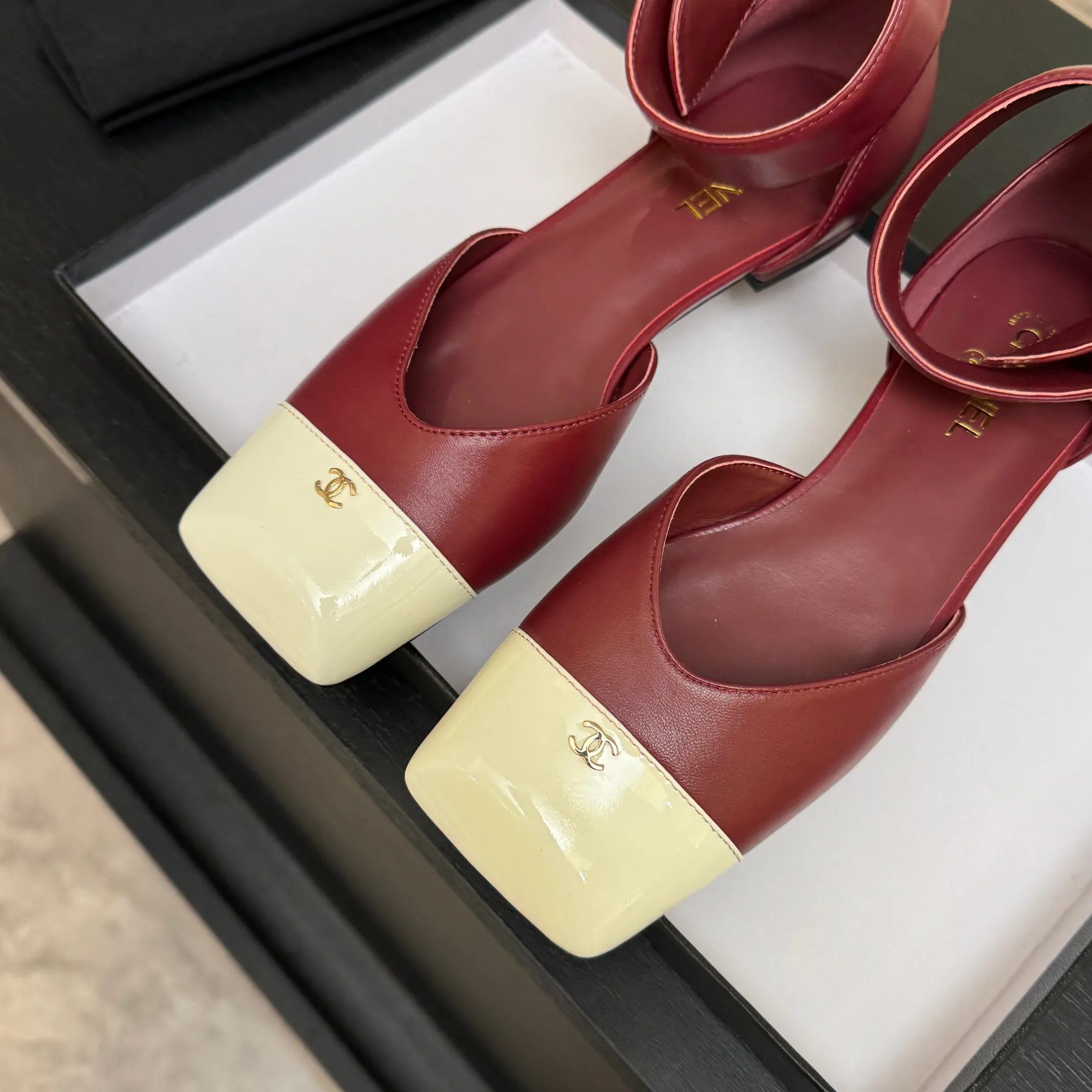 Women's Open-Toe Sandals CHANEL 18104573